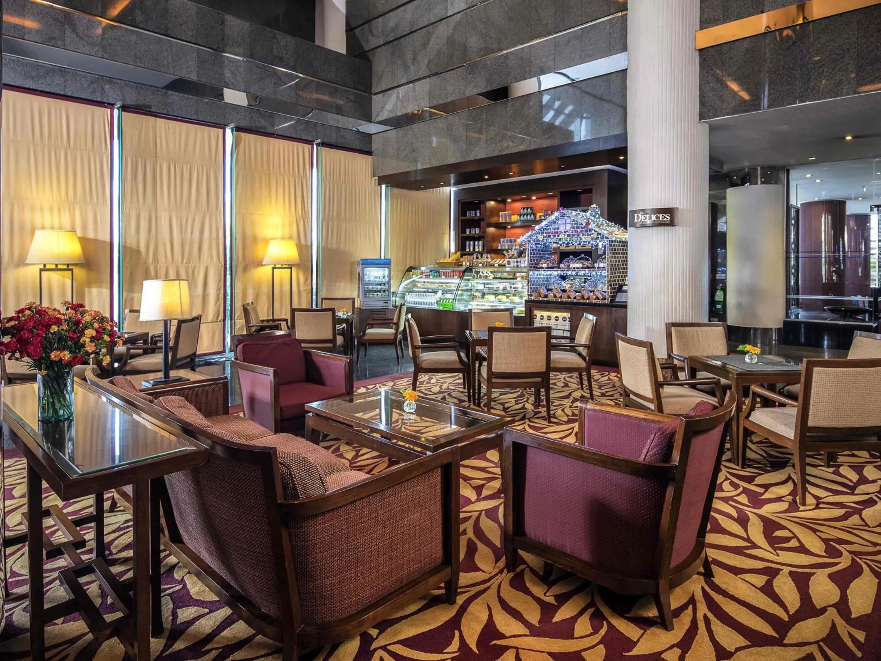 Restaurant/places to eat in Novotel Bangkok Bangna