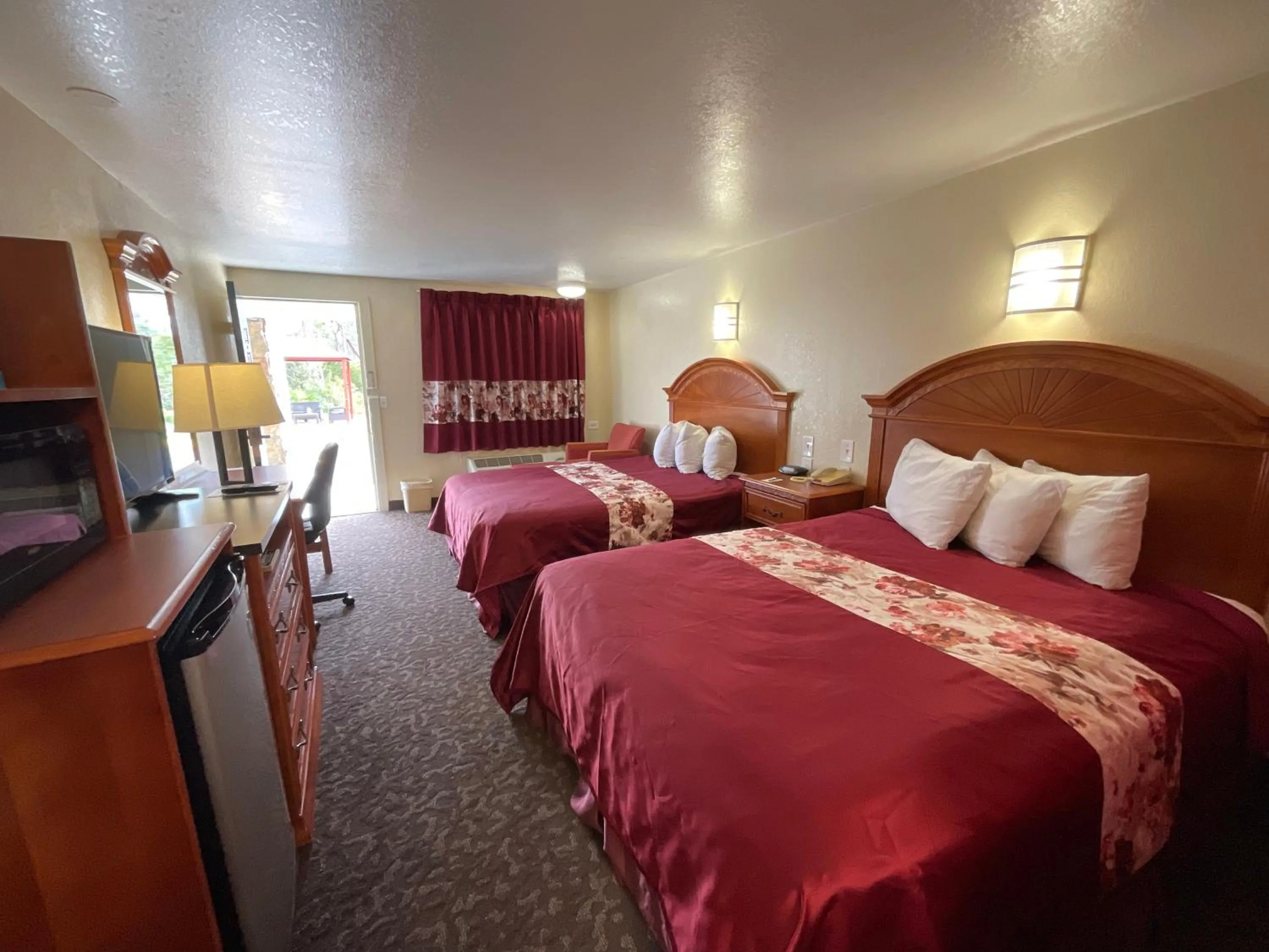 Bed in Knights Inn Punta Gorda