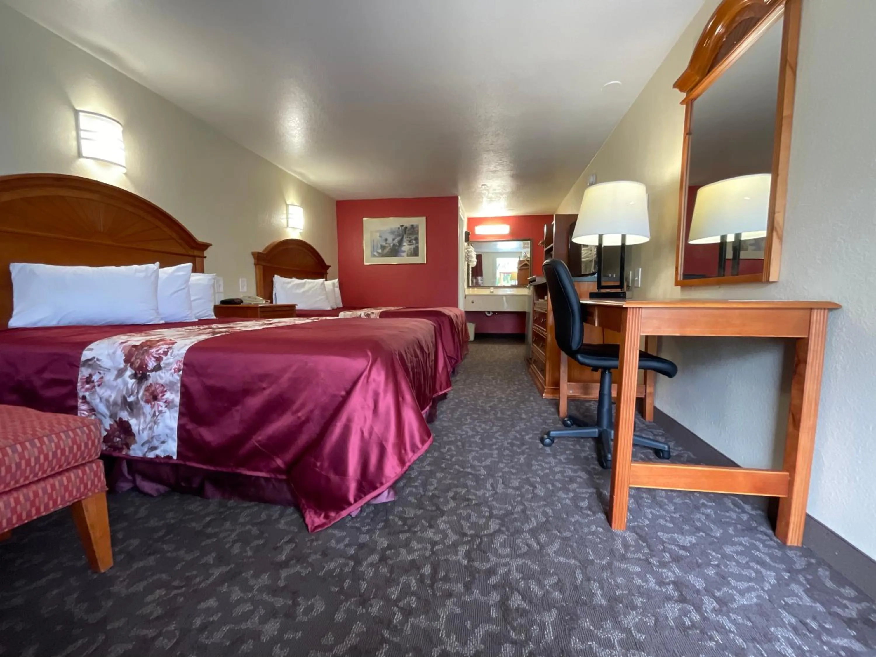 Bed in Knights Inn Punta Gorda