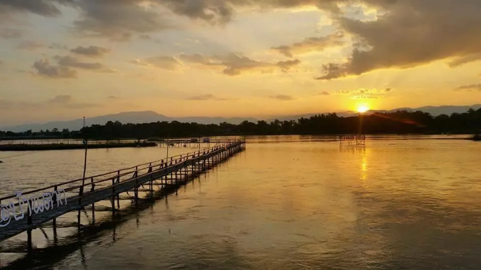 Property building in Bansuansiriwat