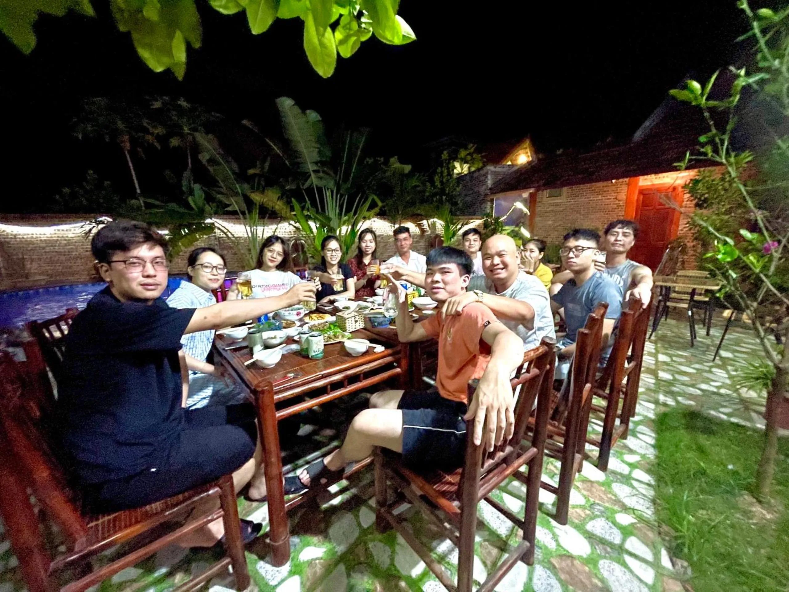 People in Tam Coc Thanh Dat Homestay