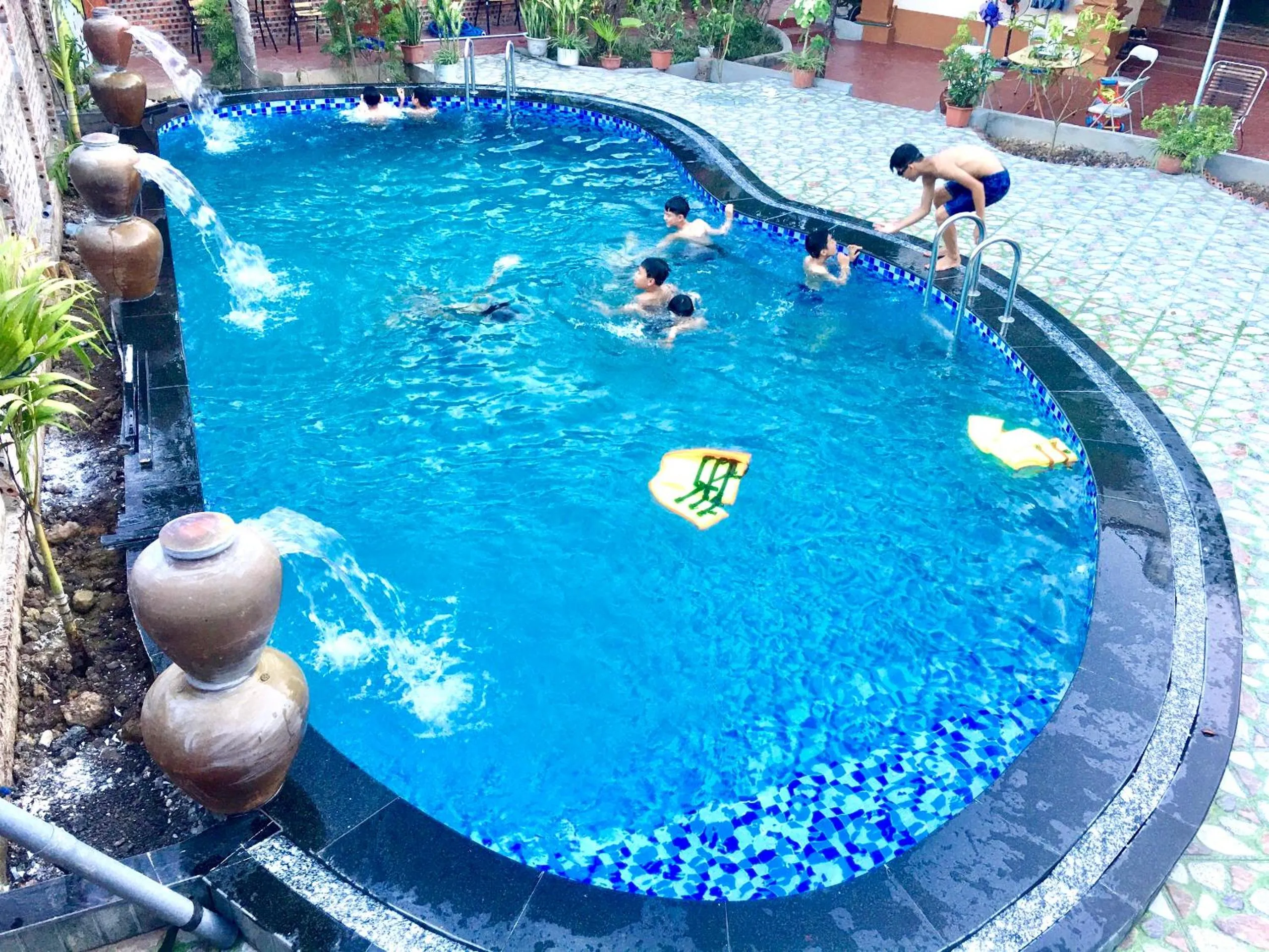 Swimming pool in Tam Coc Thanh Dat Homestay