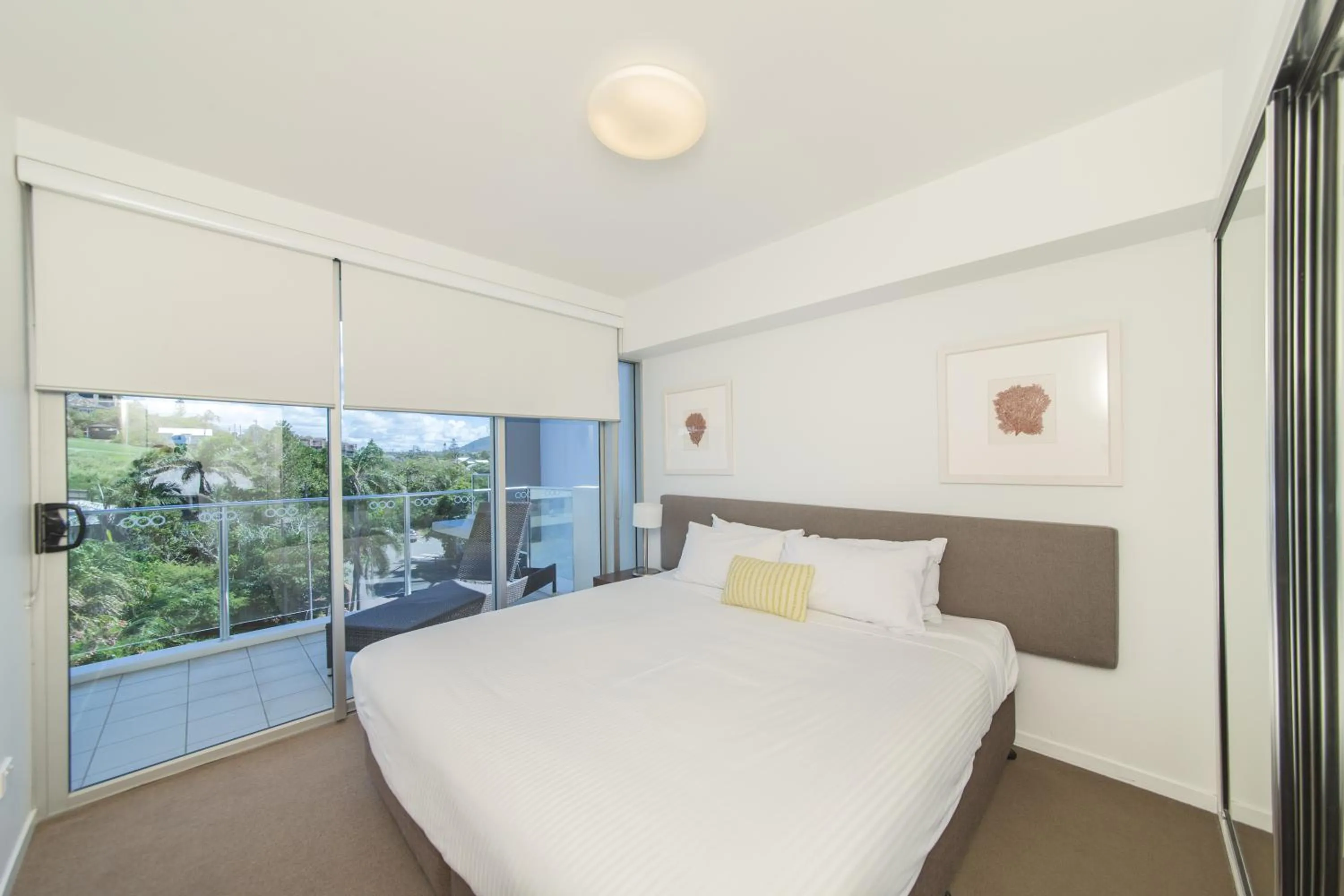 Bedroom, Bed in Echelon Apartments Yeppoon