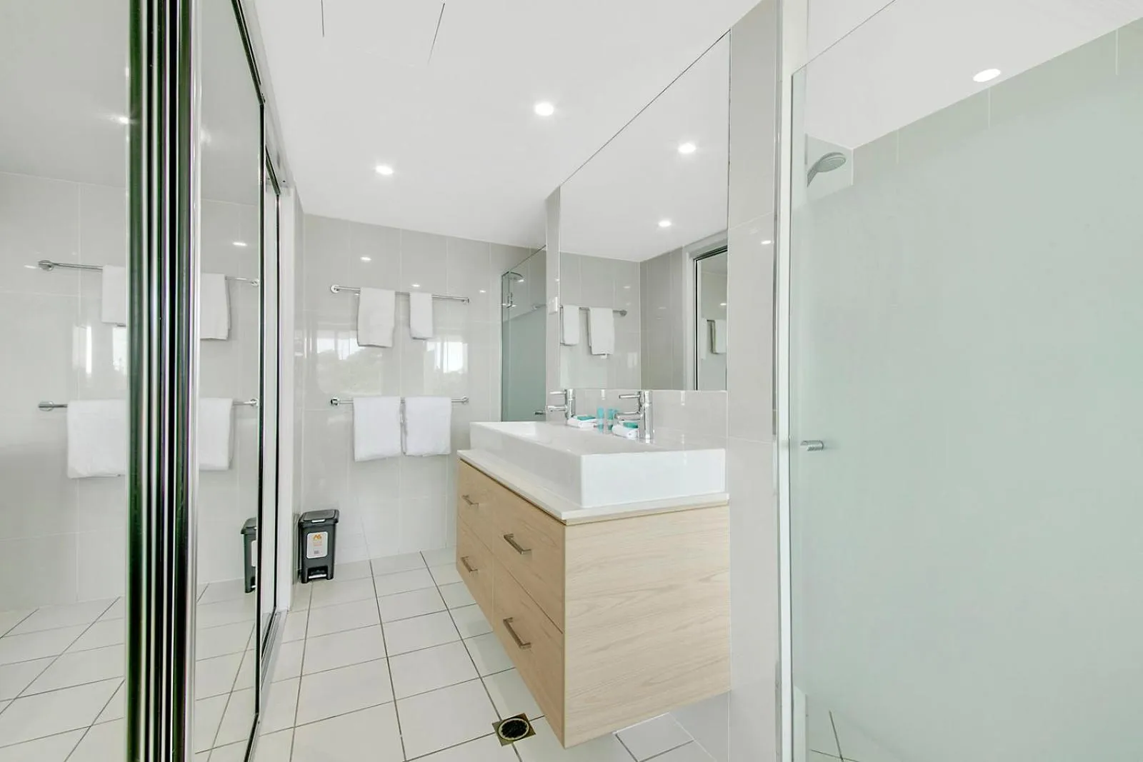 Bathroom in Echelon Apartments Yeppoon