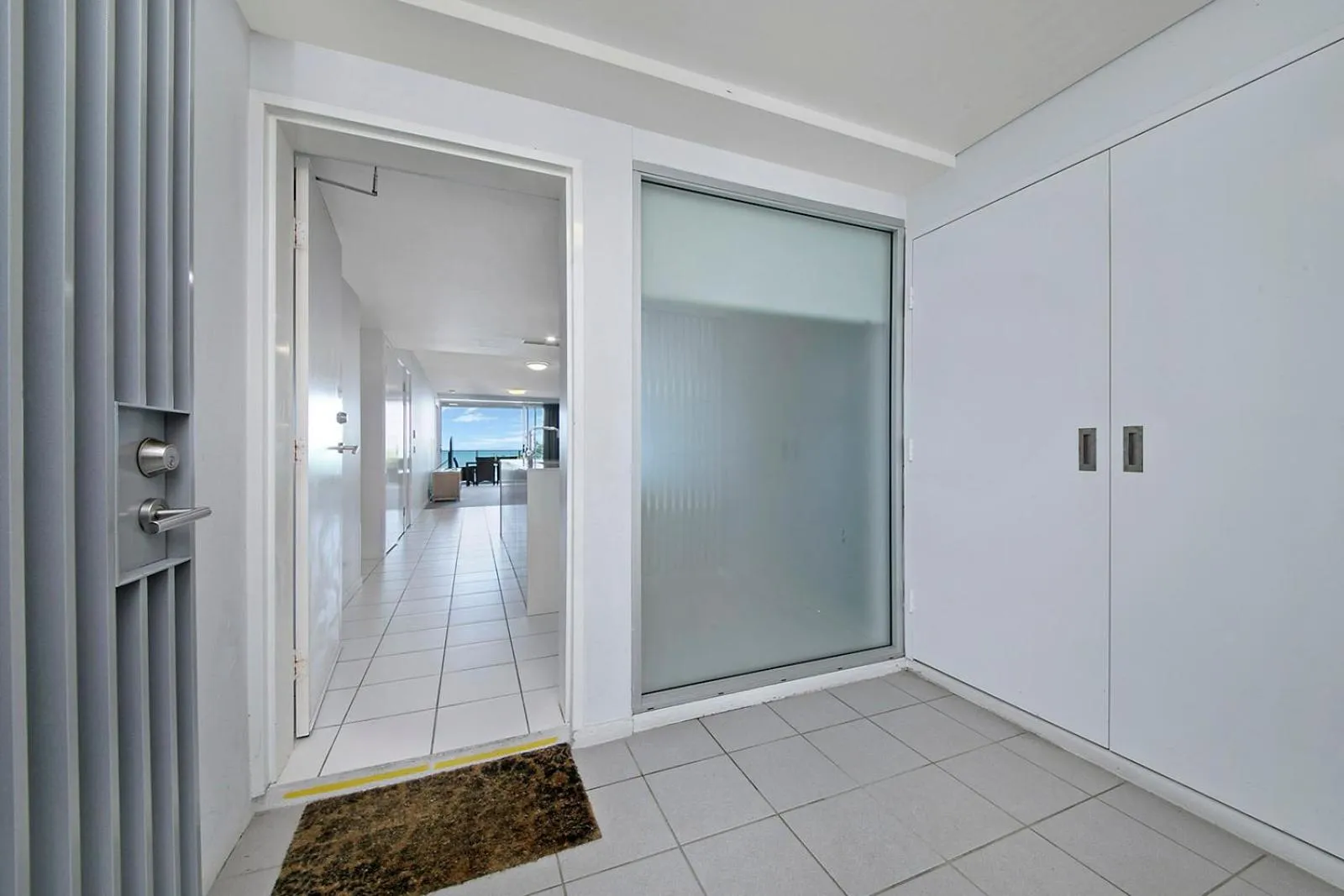 Facade/entrance in Echelon Apartments Yeppoon