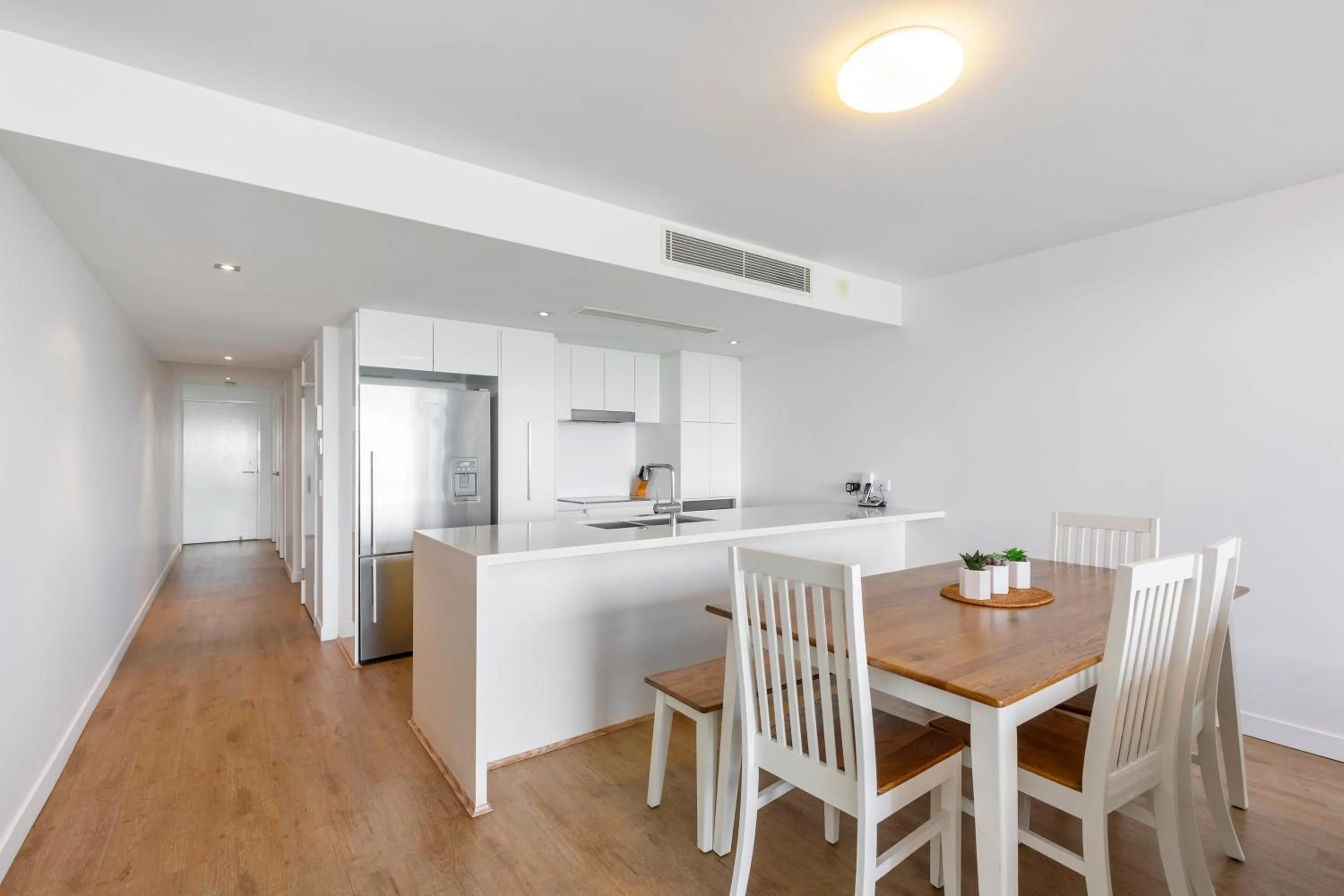 Dining area in Echelon Apartments Yeppoon