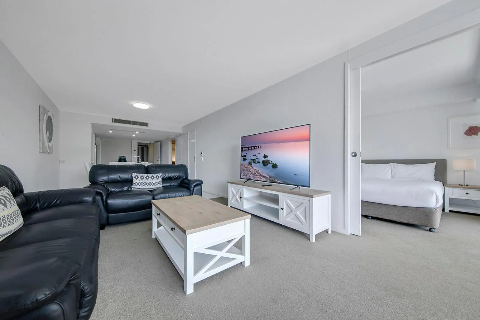 TV and multimedia in Echelon Apartments Yeppoon