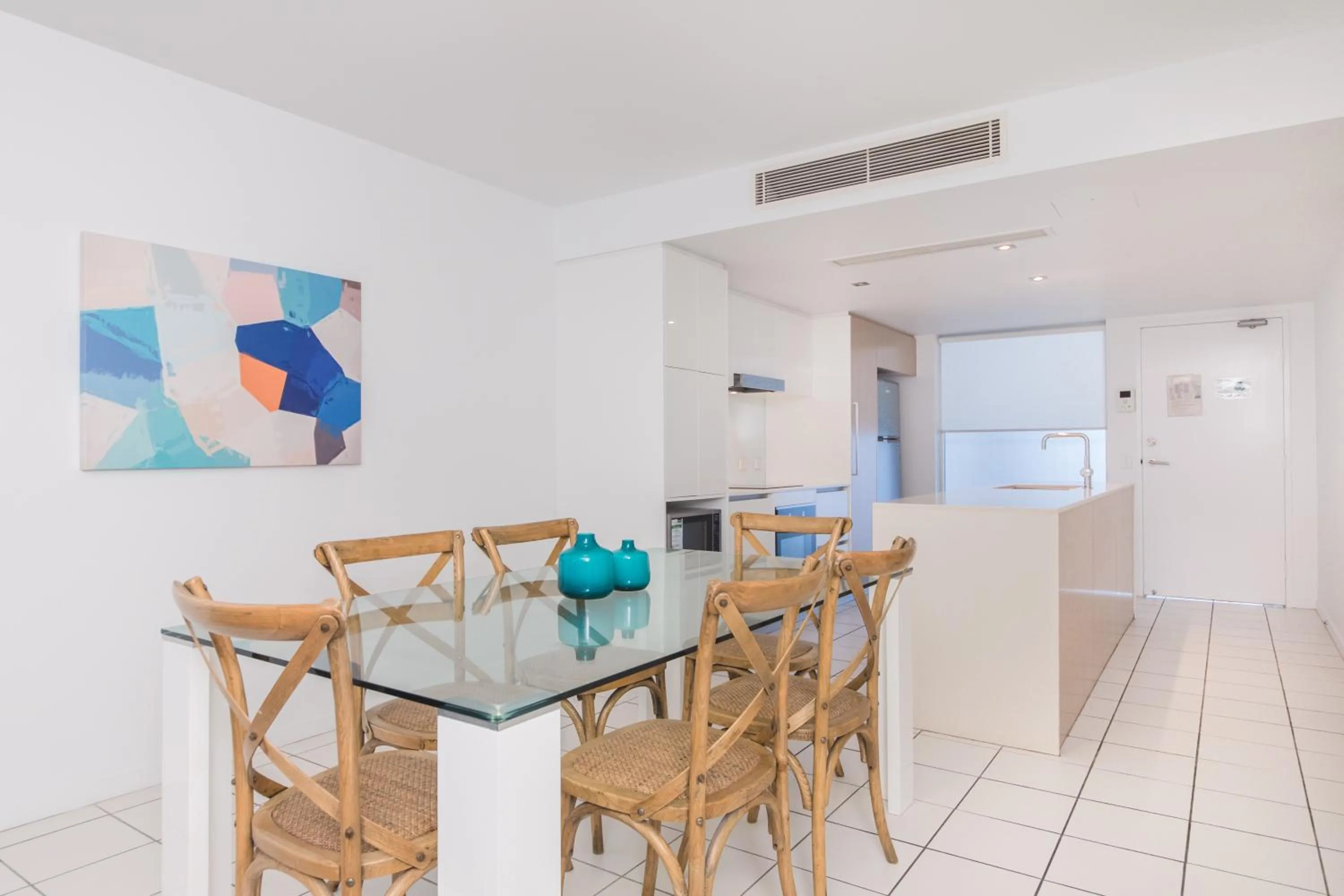 Dining area in Echelon Apartments Yeppoon