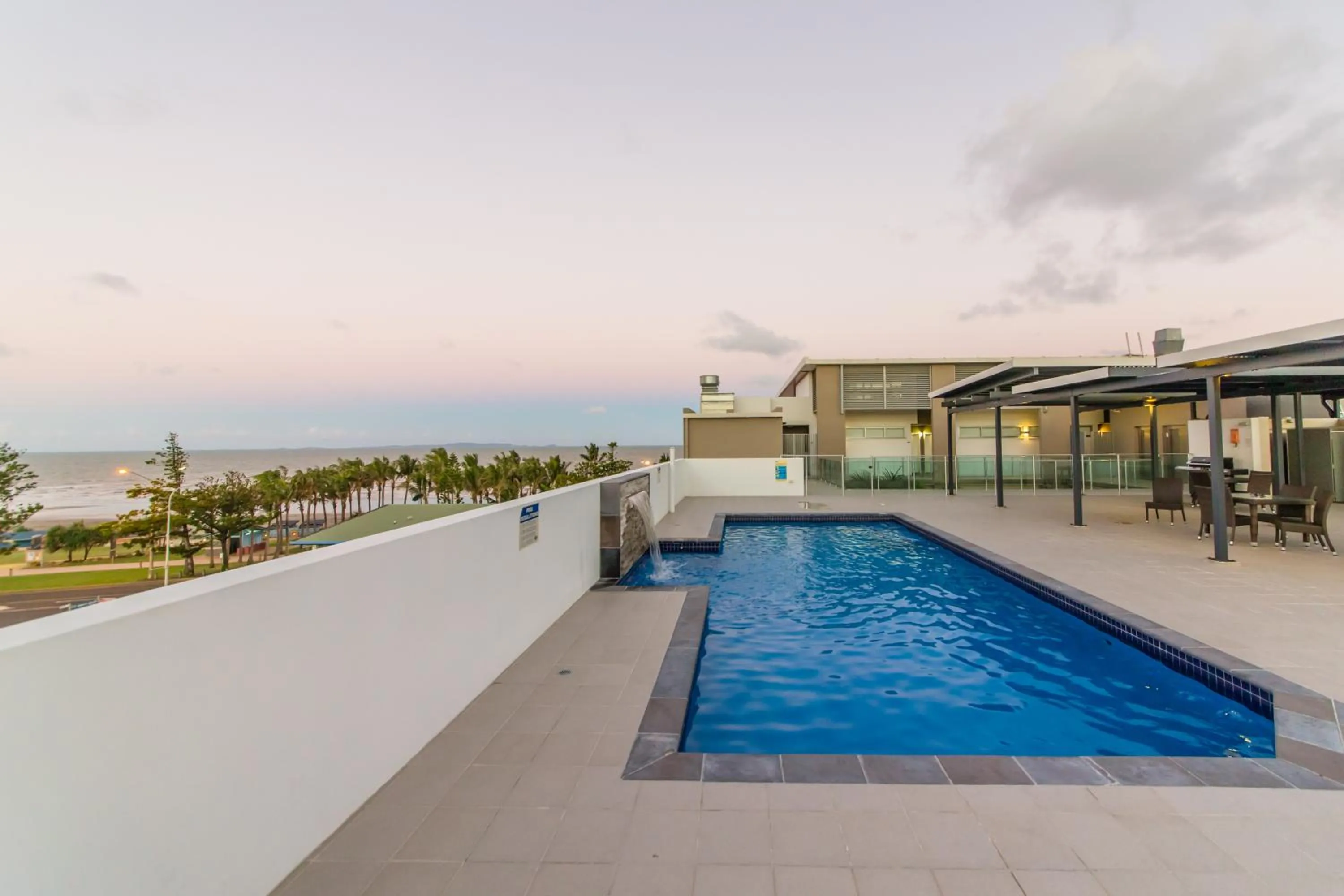 Swimming pool in Echelon Apartments Yeppoon