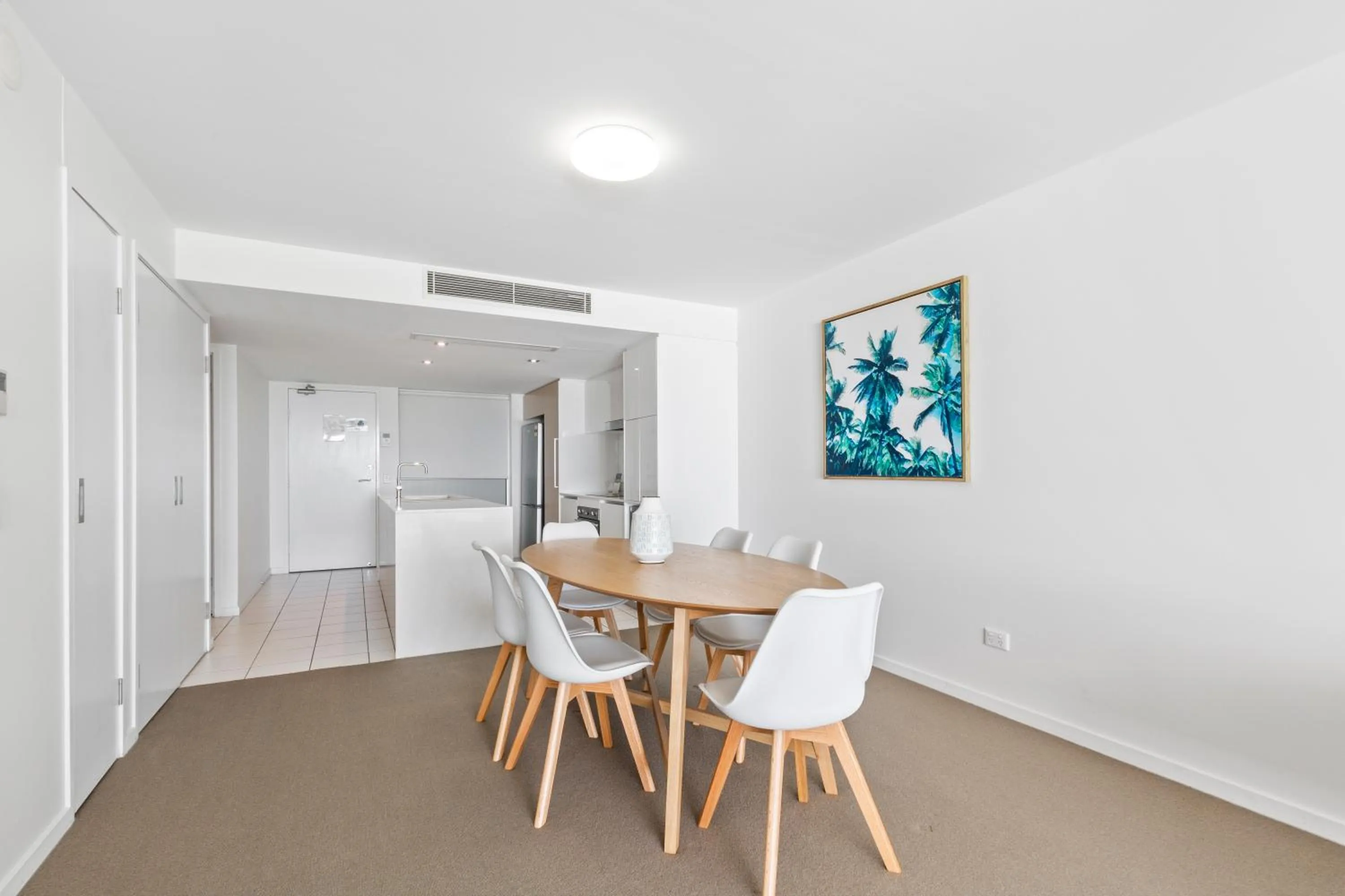Kitchen or kitchenette in Echelon Apartments Yeppoon