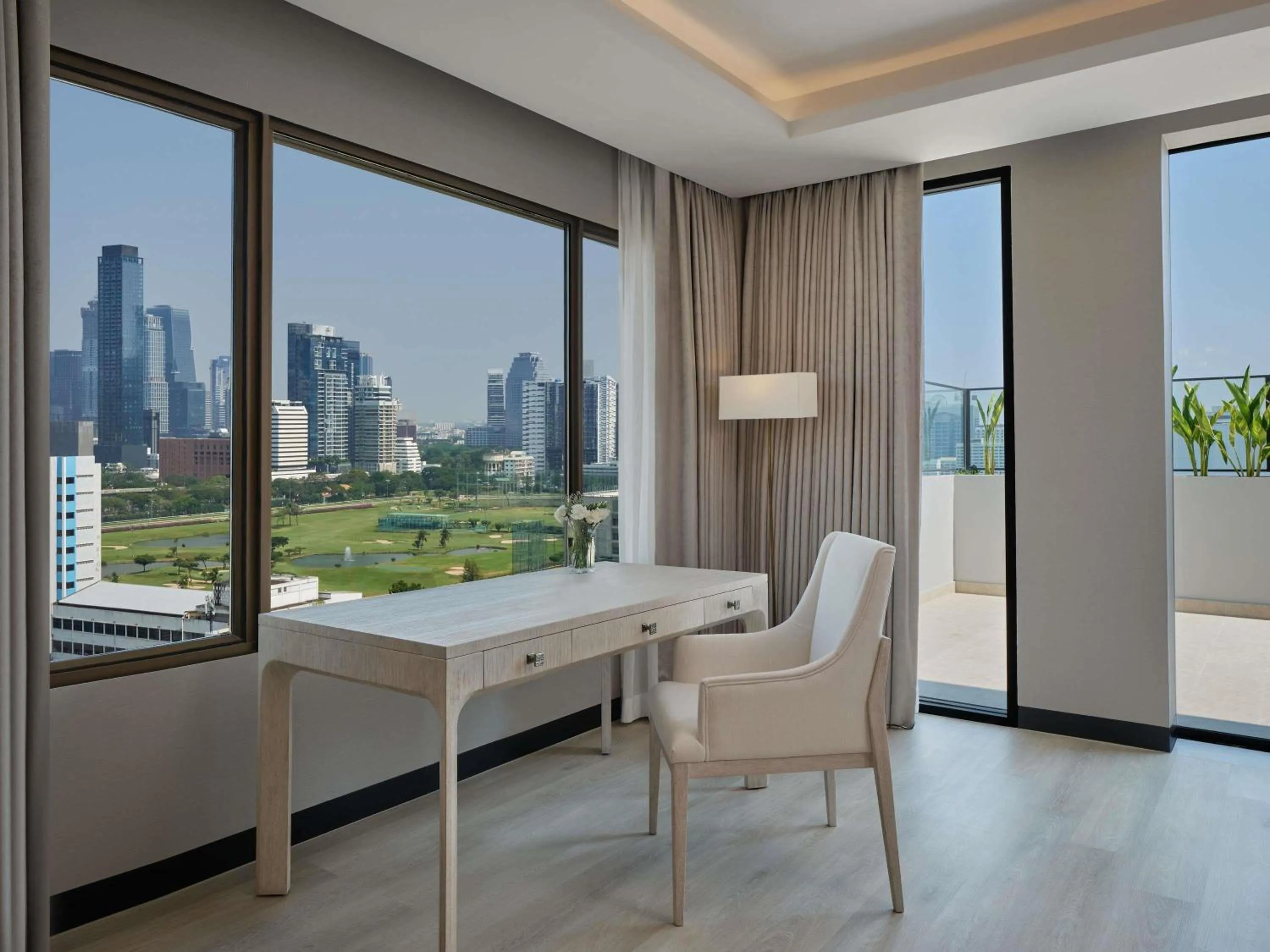 Bedroom in Novotel Bangkok on Siam Square