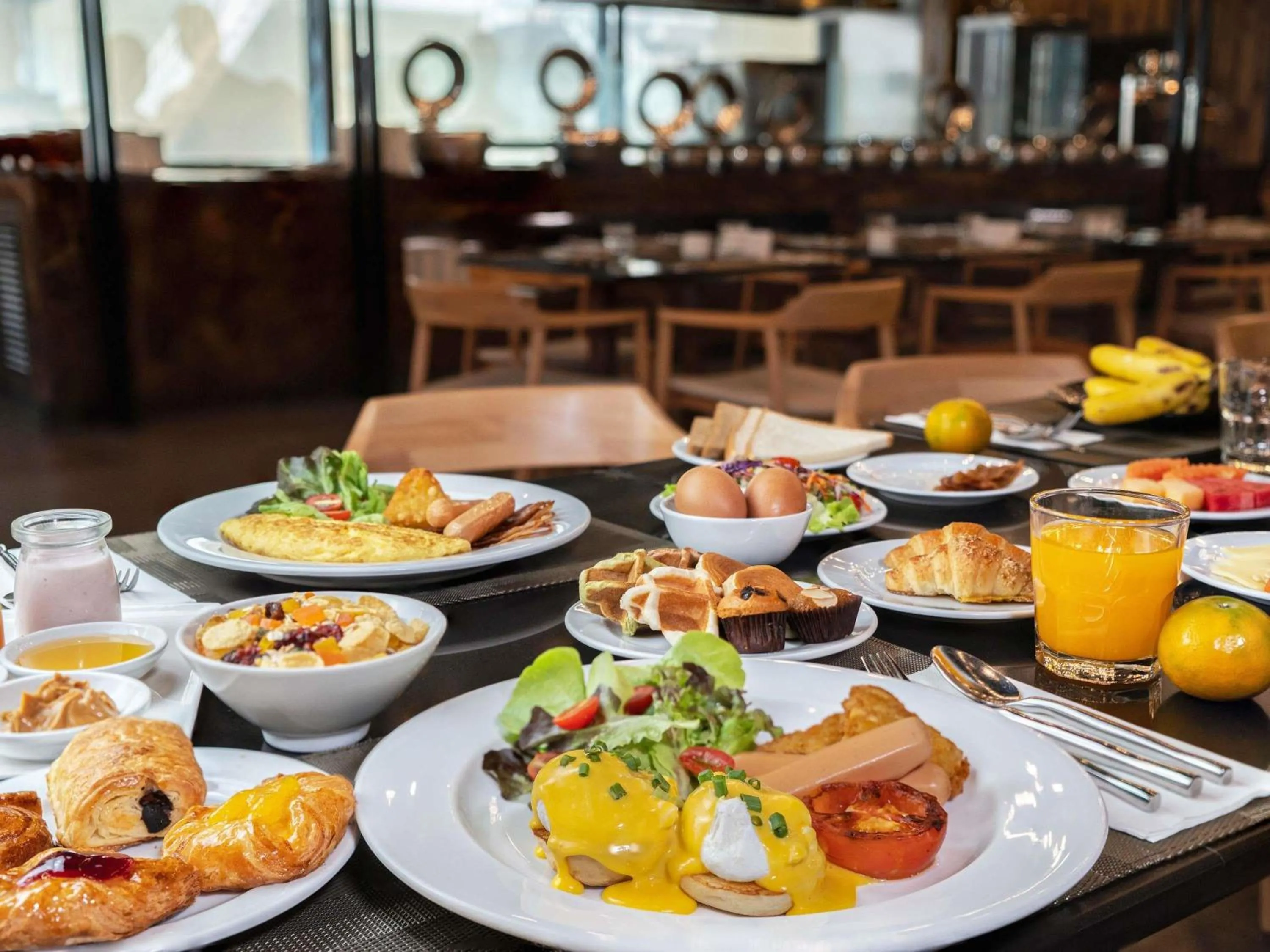 Restaurant/places to eat in Novotel Bangkok on Siam Square