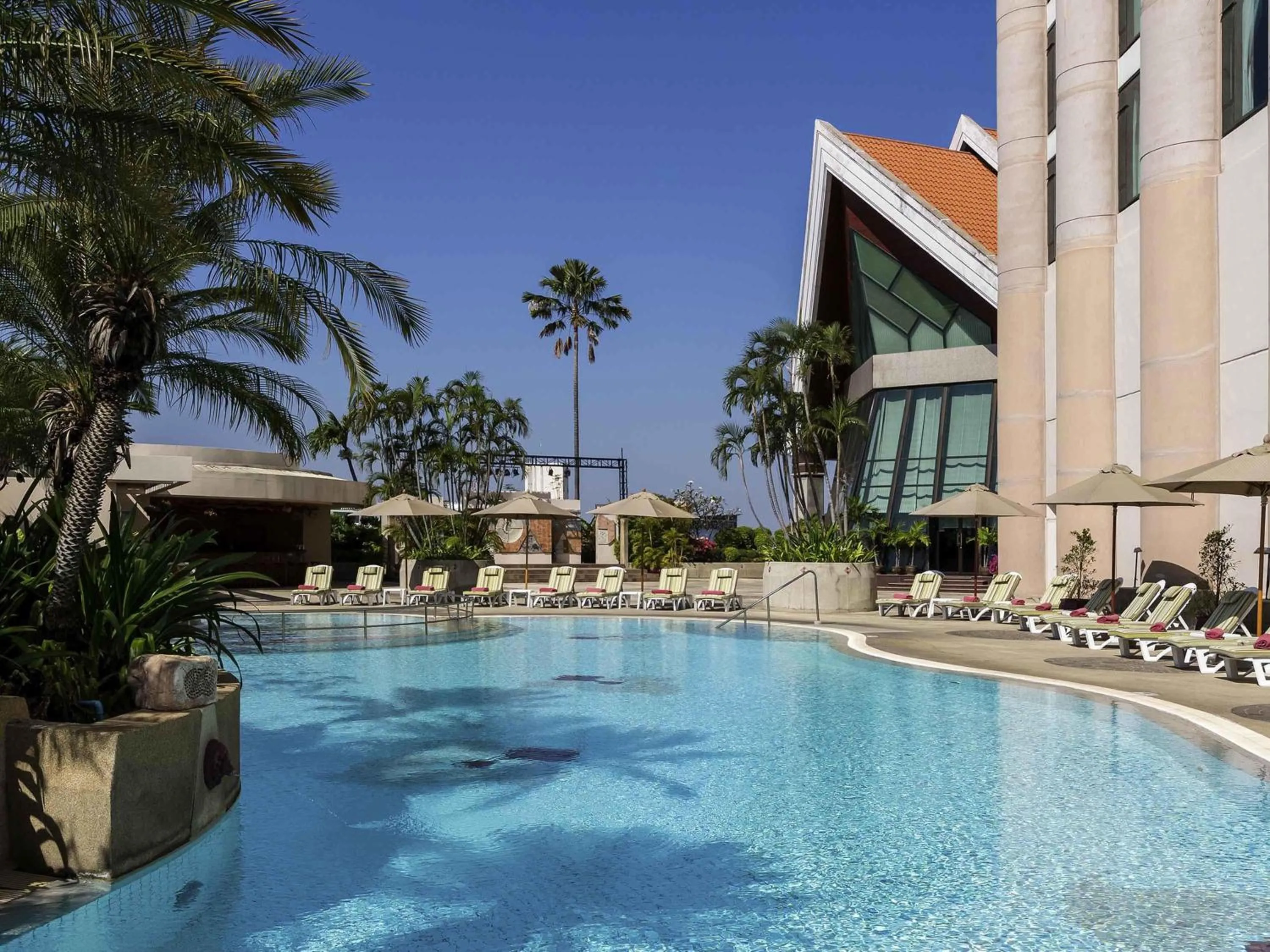 Lounge or bar in Pullman Khon Kaen Raja Orchid