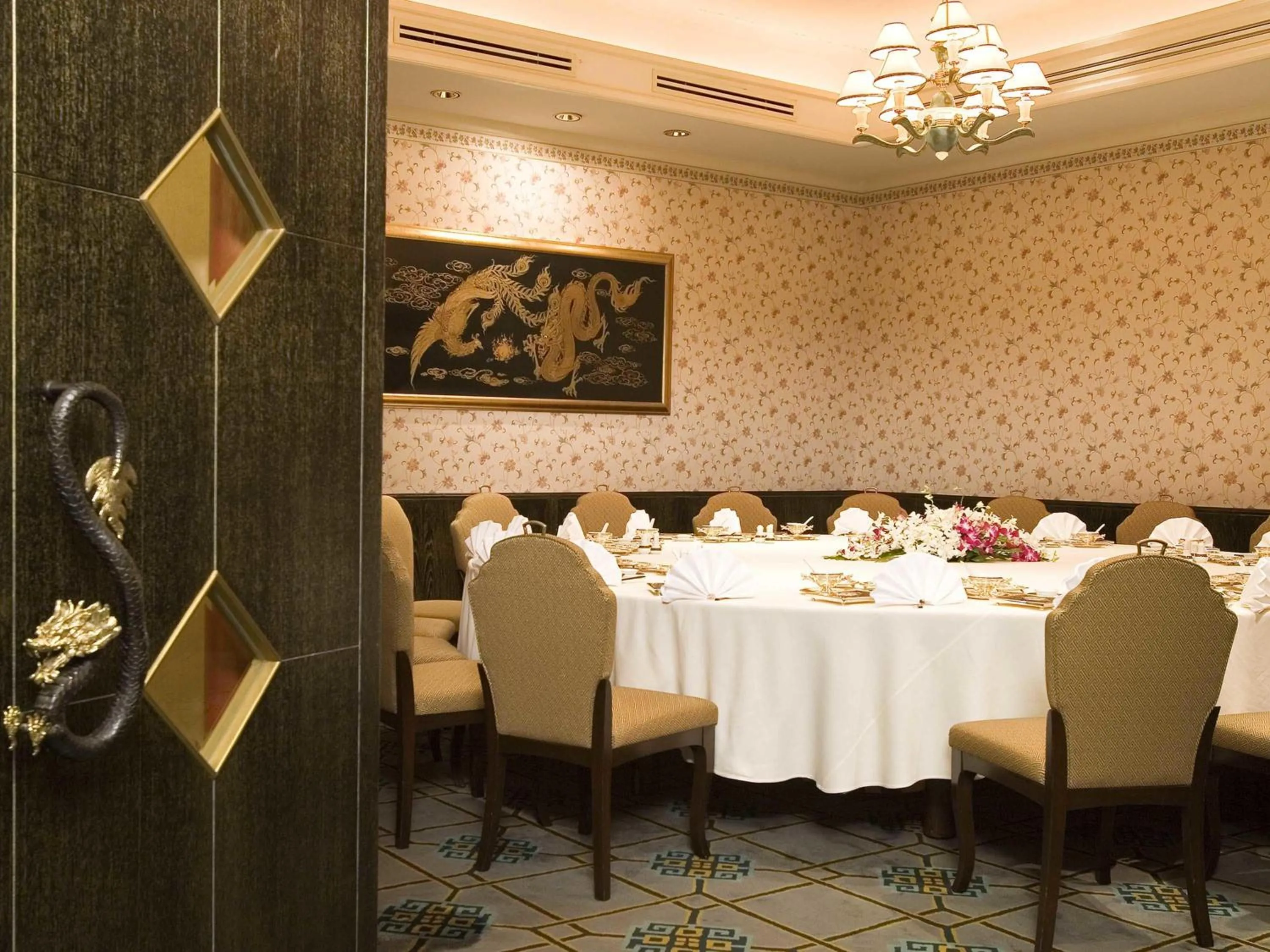 Restaurant/places to eat in Pullman Khon Kaen Raja Orchid