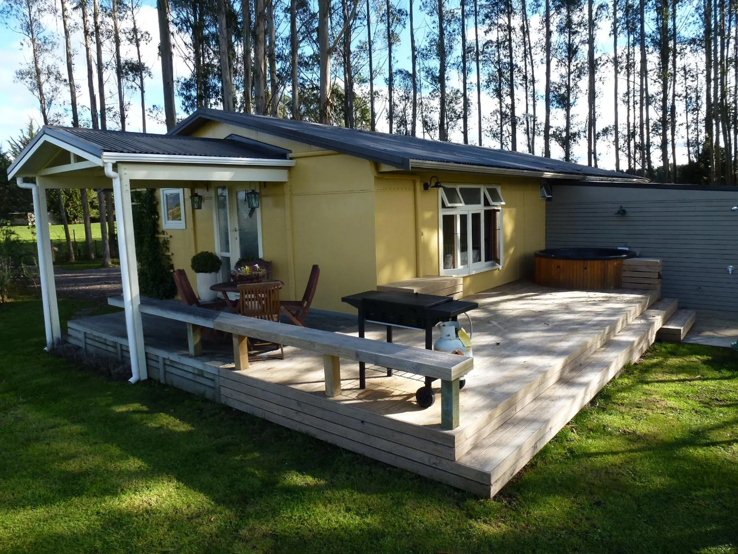 Facade/entrance in B&B Blossom Cottage