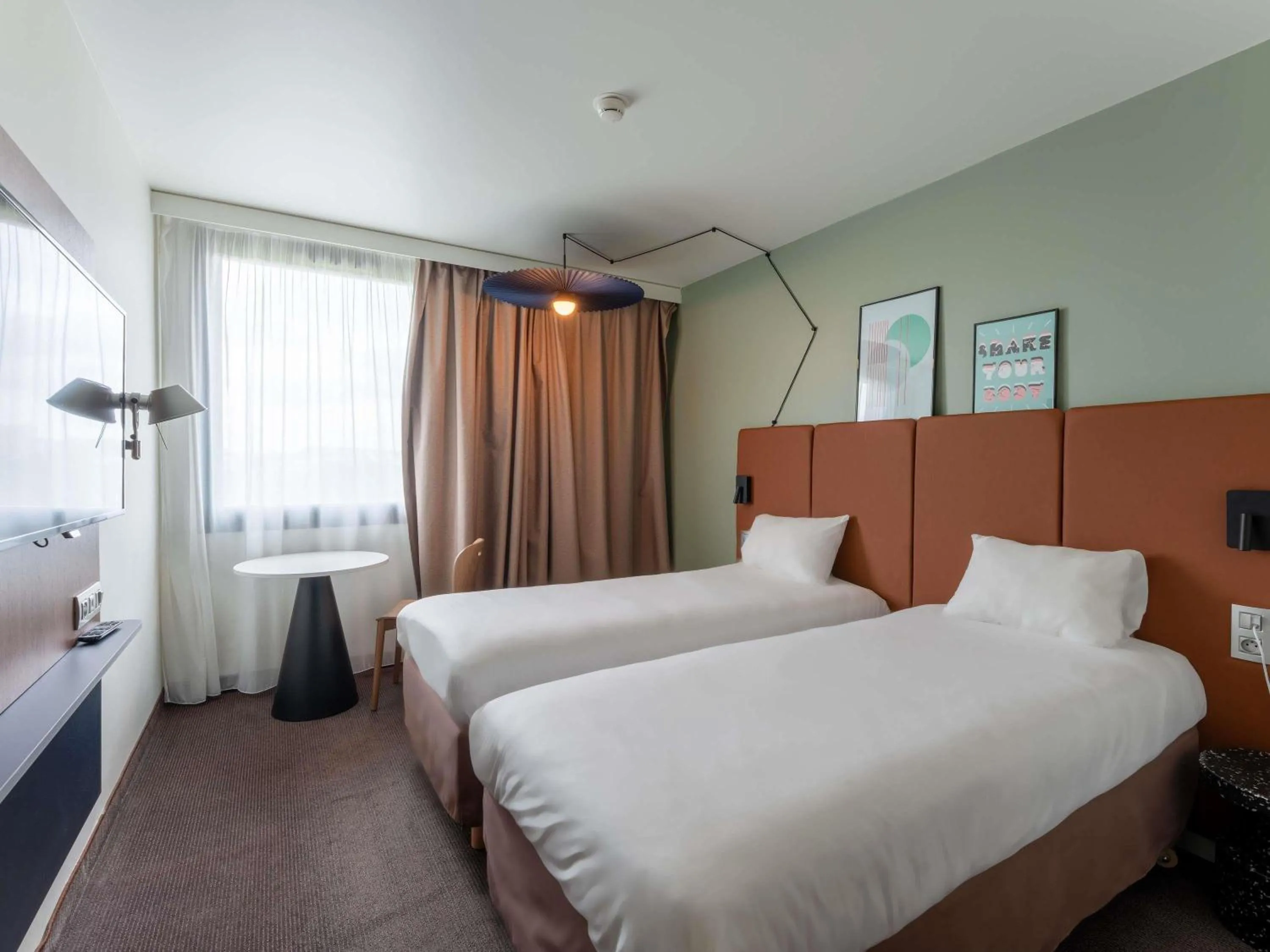 Bedroom, Bed in Ibis Rouen Centre Rive Gauche Mermoz