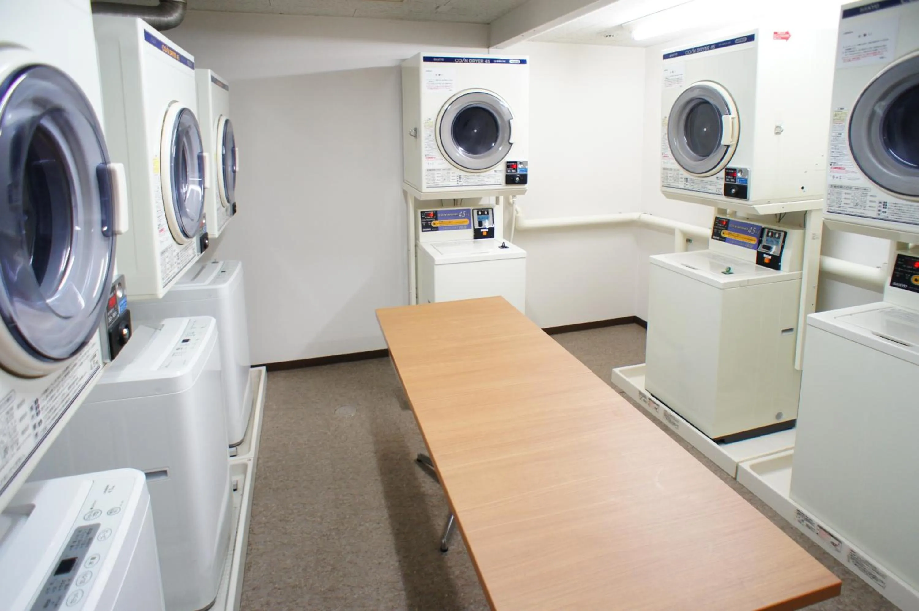 laundry in Hiyori Hotel Osaka Suminoe-koen Station -formerly Osaka Joytel Hotel