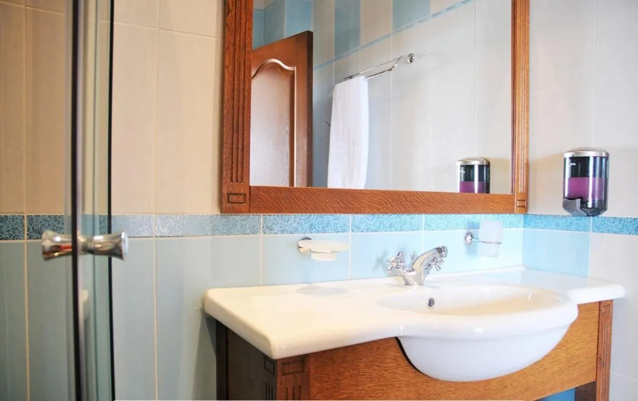 Bathroom in Selena Hotel