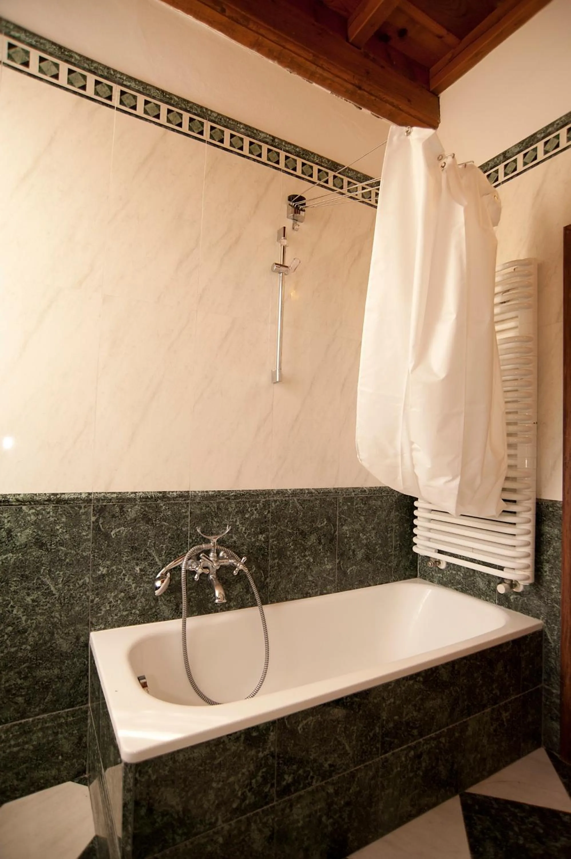 Bathroom in Antico Pastificio