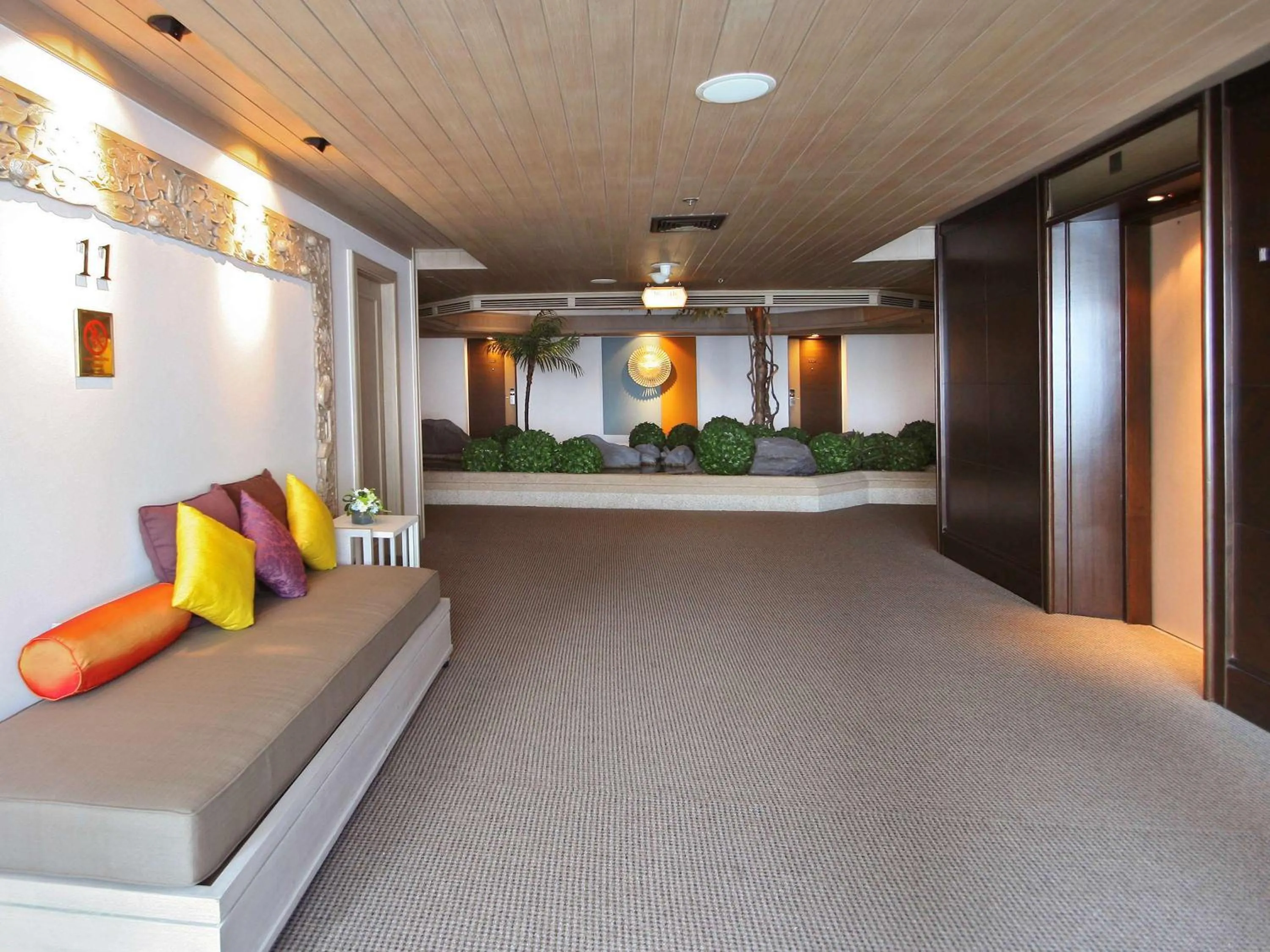 Photo of the whole room in Bangkok Hotel Lotus Sukhumvit 33