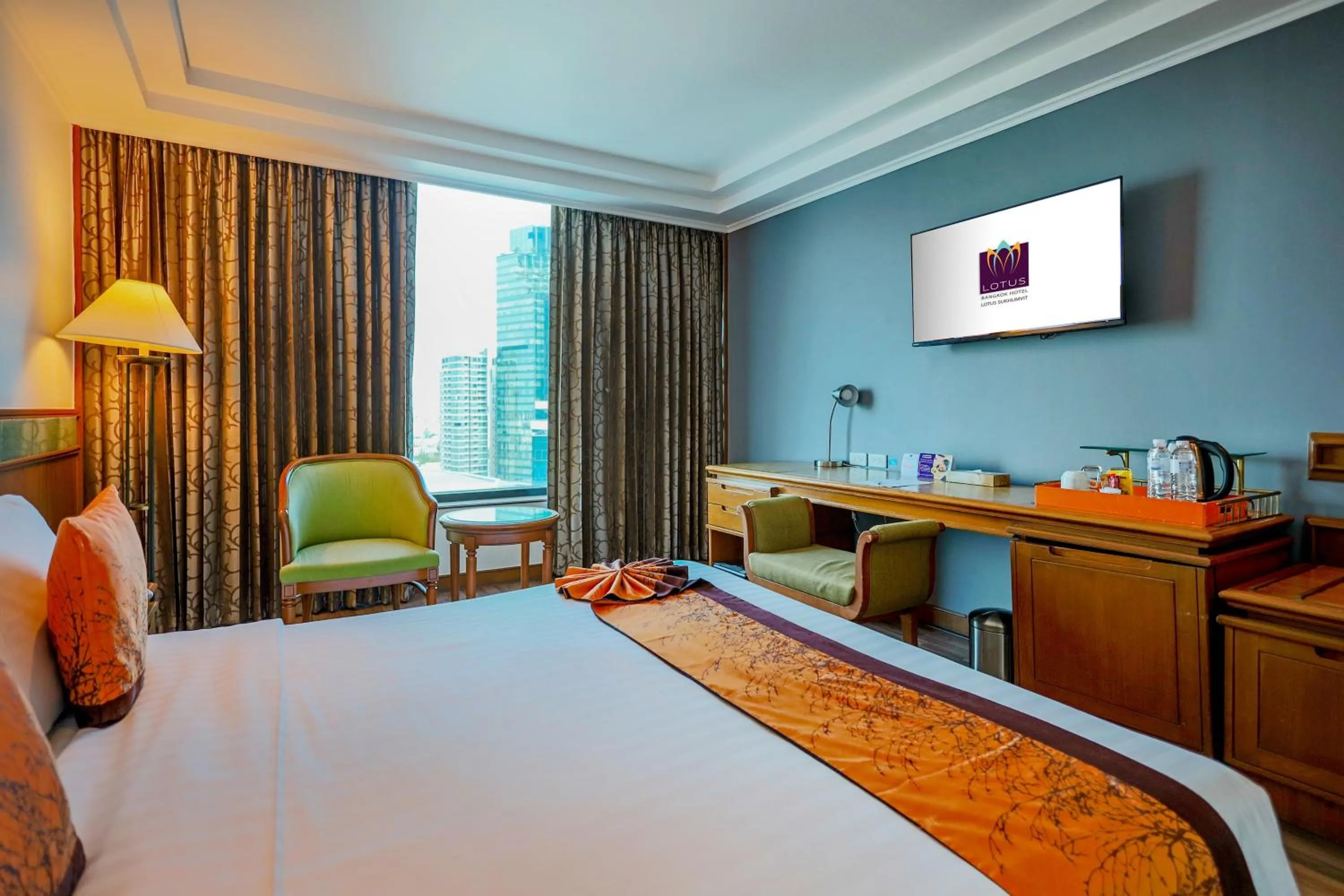 Bed in Bangkok Hotel Lotus Sukhumvit 33