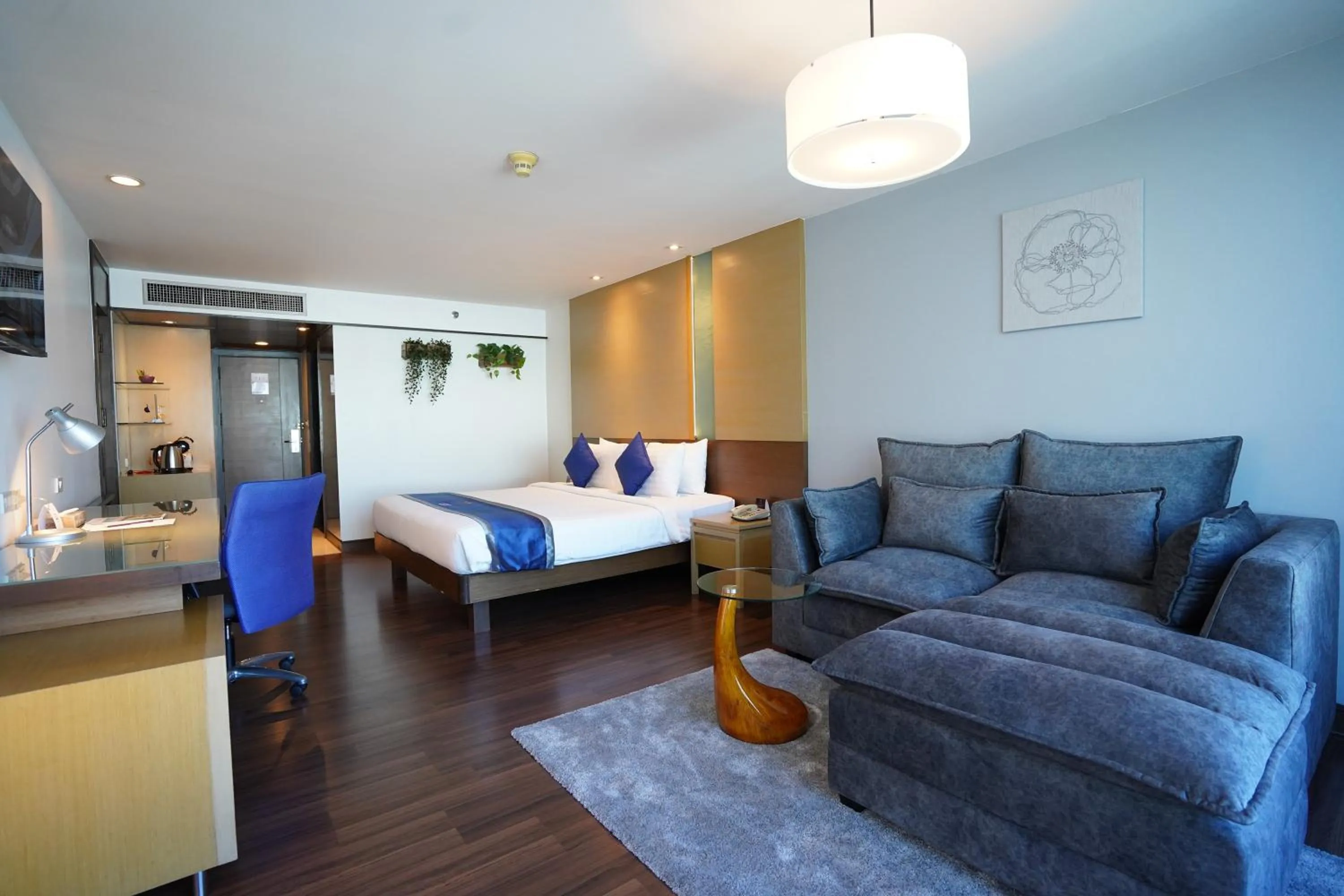 Bed in Bangkok Hotel Lotus Sukhumvit 33