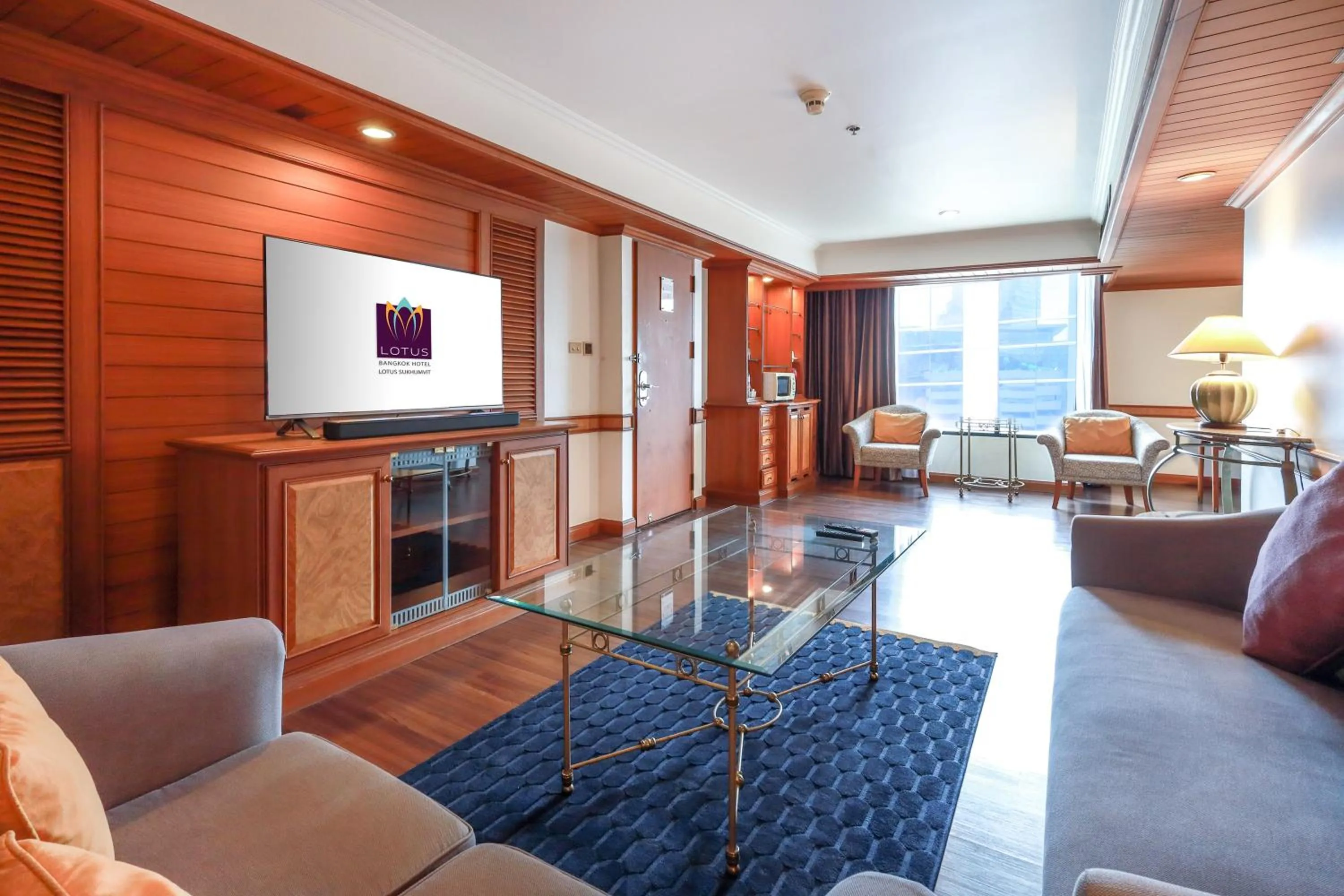 Living room in Bangkok Hotel Lotus Sukhumvit 33