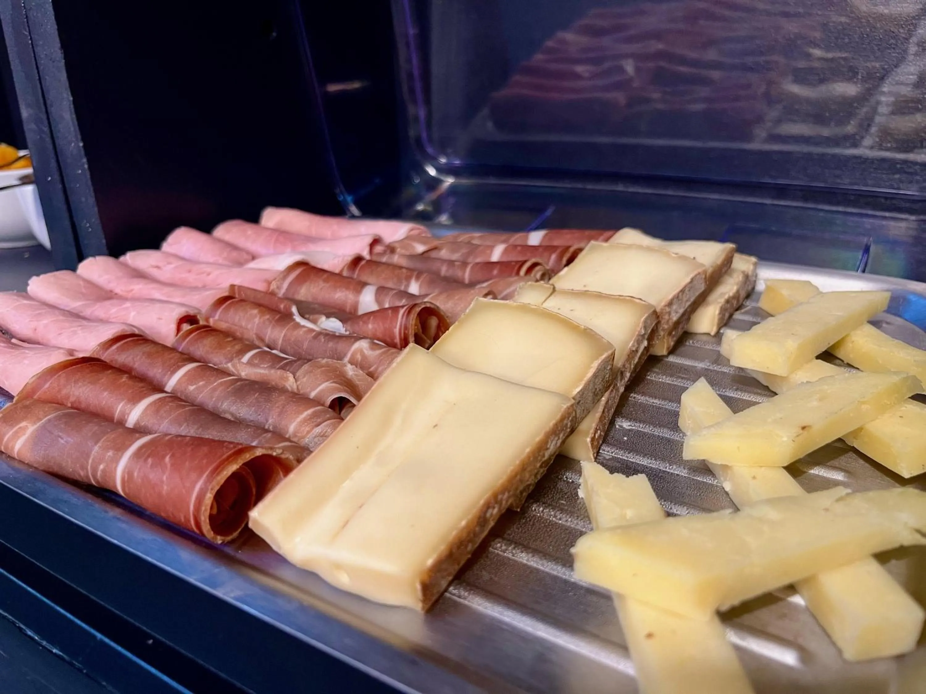 Breakfast in Hotel Restaurant Le Clos