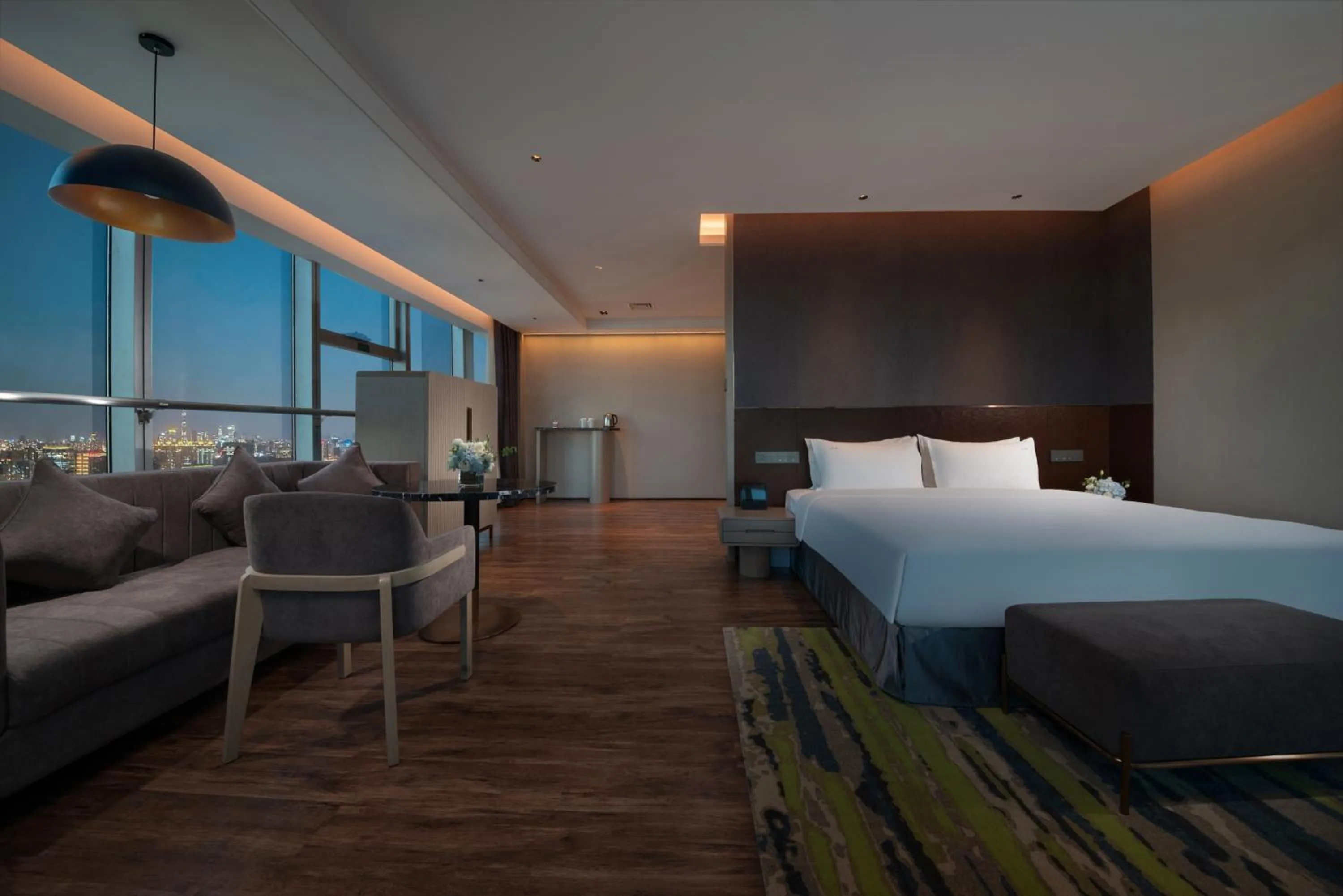 Bed in Holiday Inn Beijing Focus Square by IHG