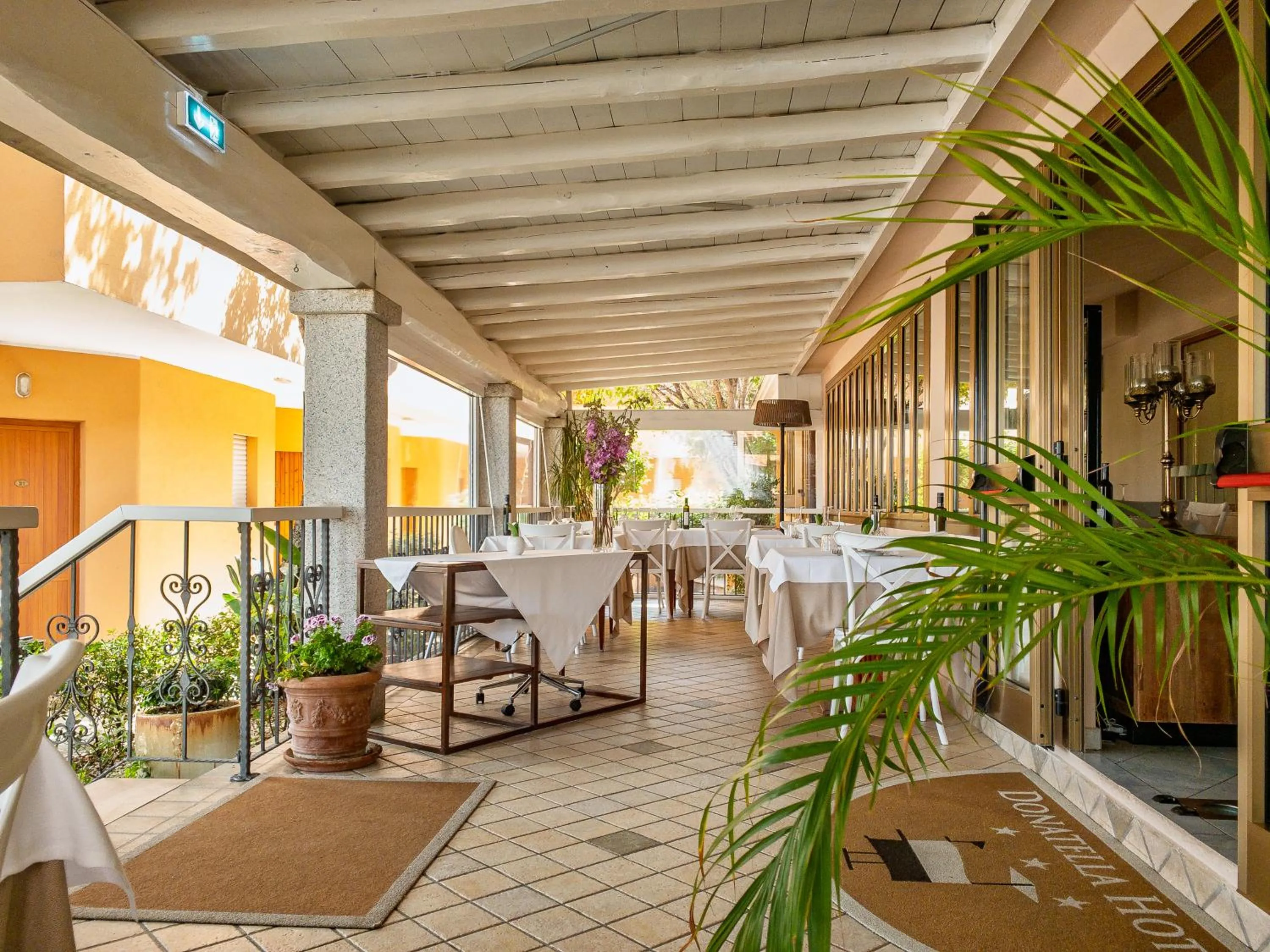 Restaurant/places to eat in Hotel Donatella