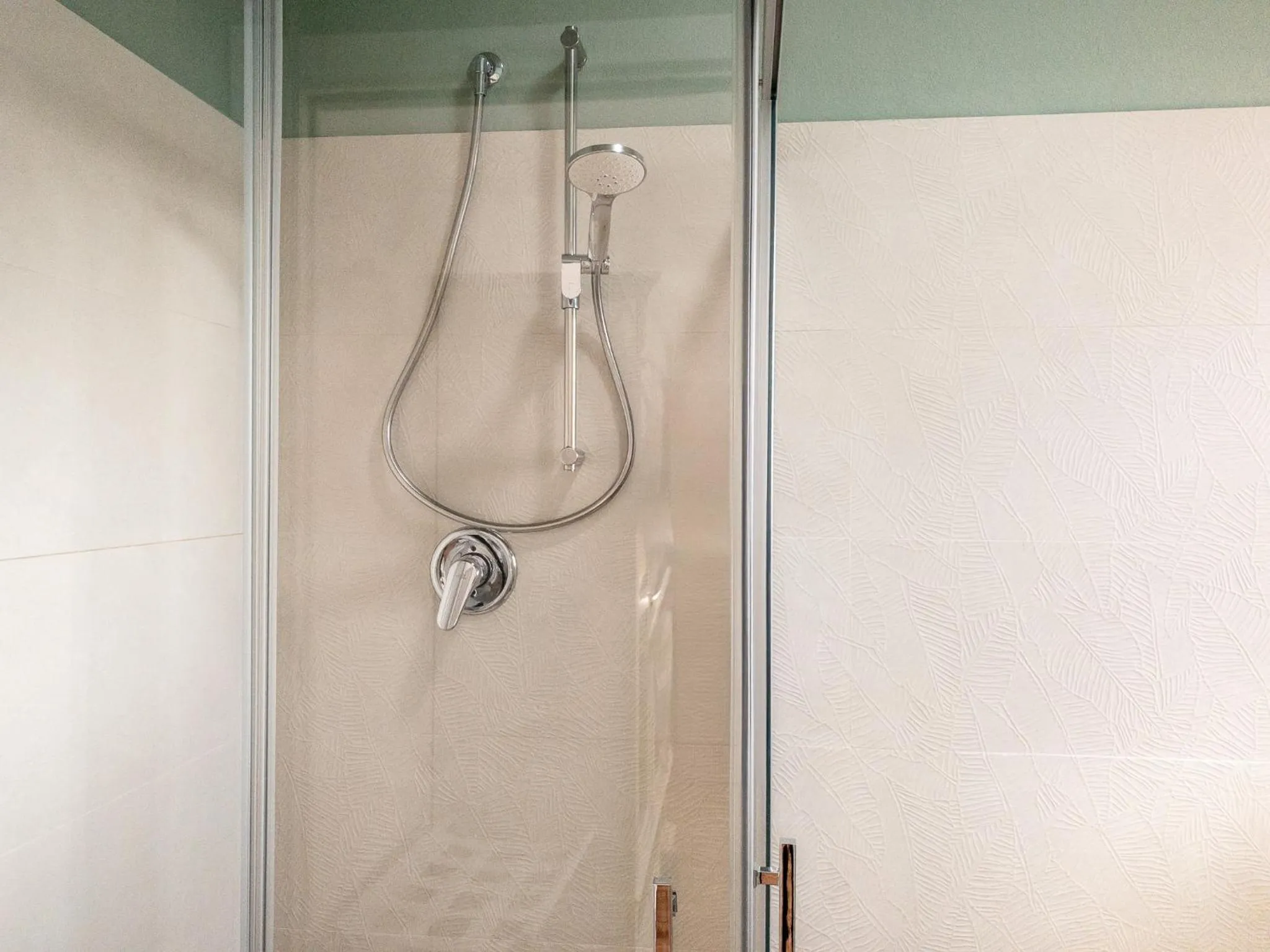 Shower in Hotel Donatella