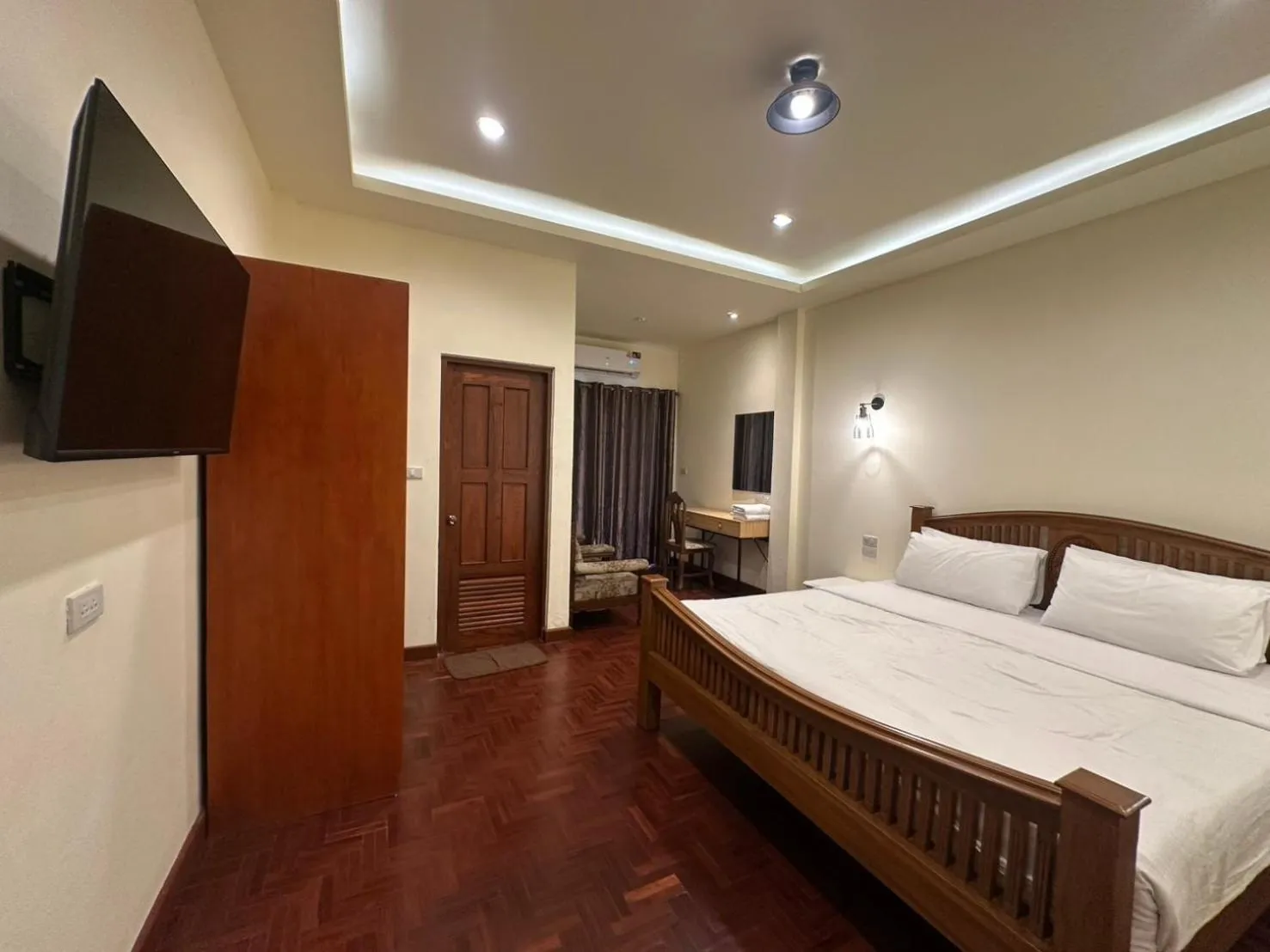 Bed in Prince Hotel Chiang Mai