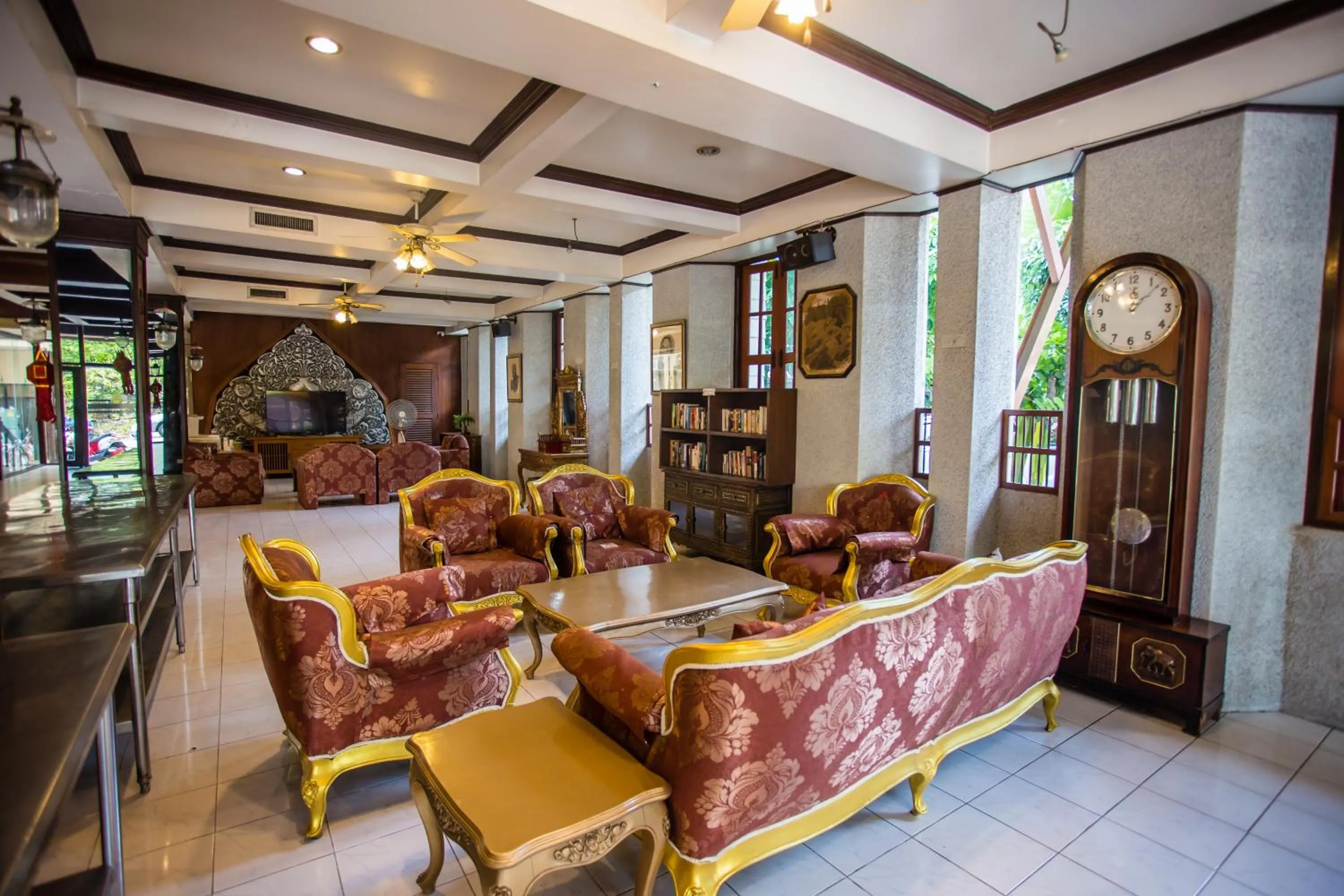 Prince Hotel Chiang Mai