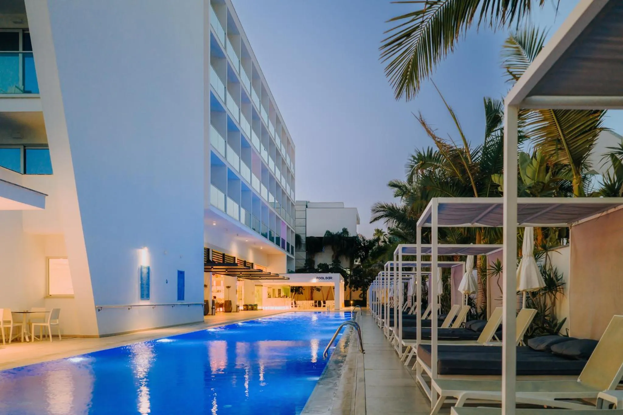 Swimming pool in Seasons Hotel (Adults Only)