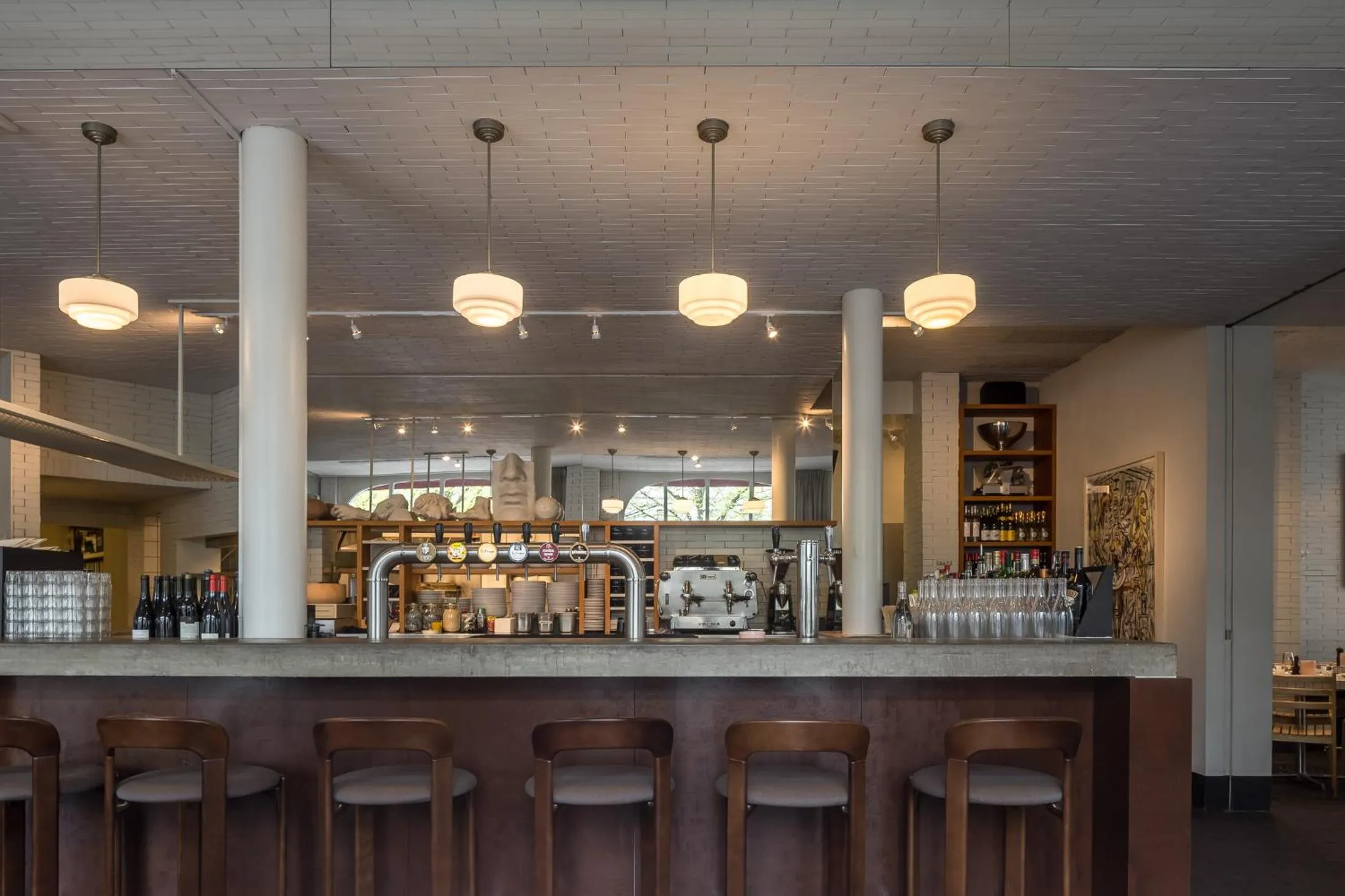 Restaurant/places to eat in Hotel Pilar