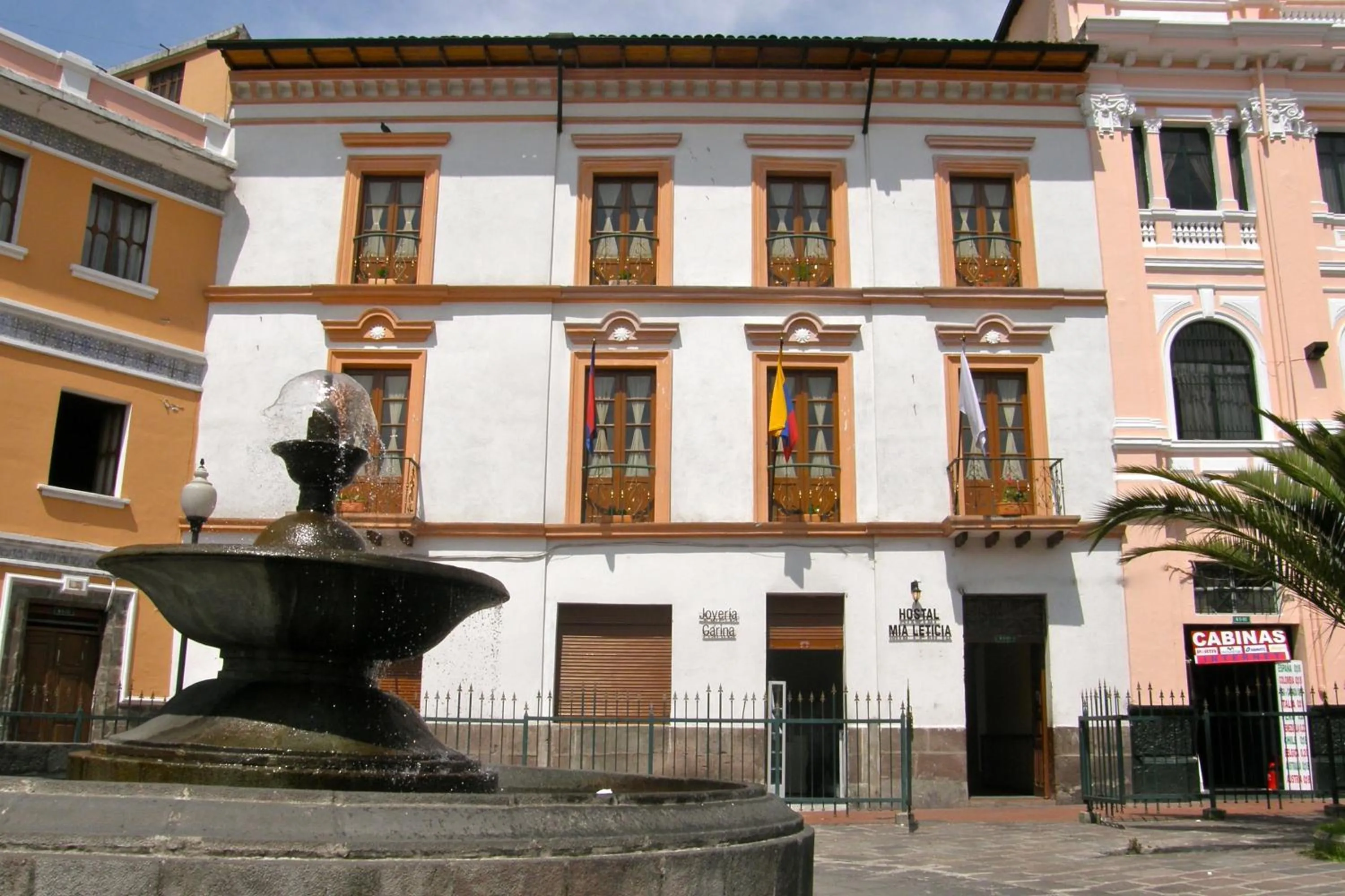 Facade/entrance in Mía Leticia B&B