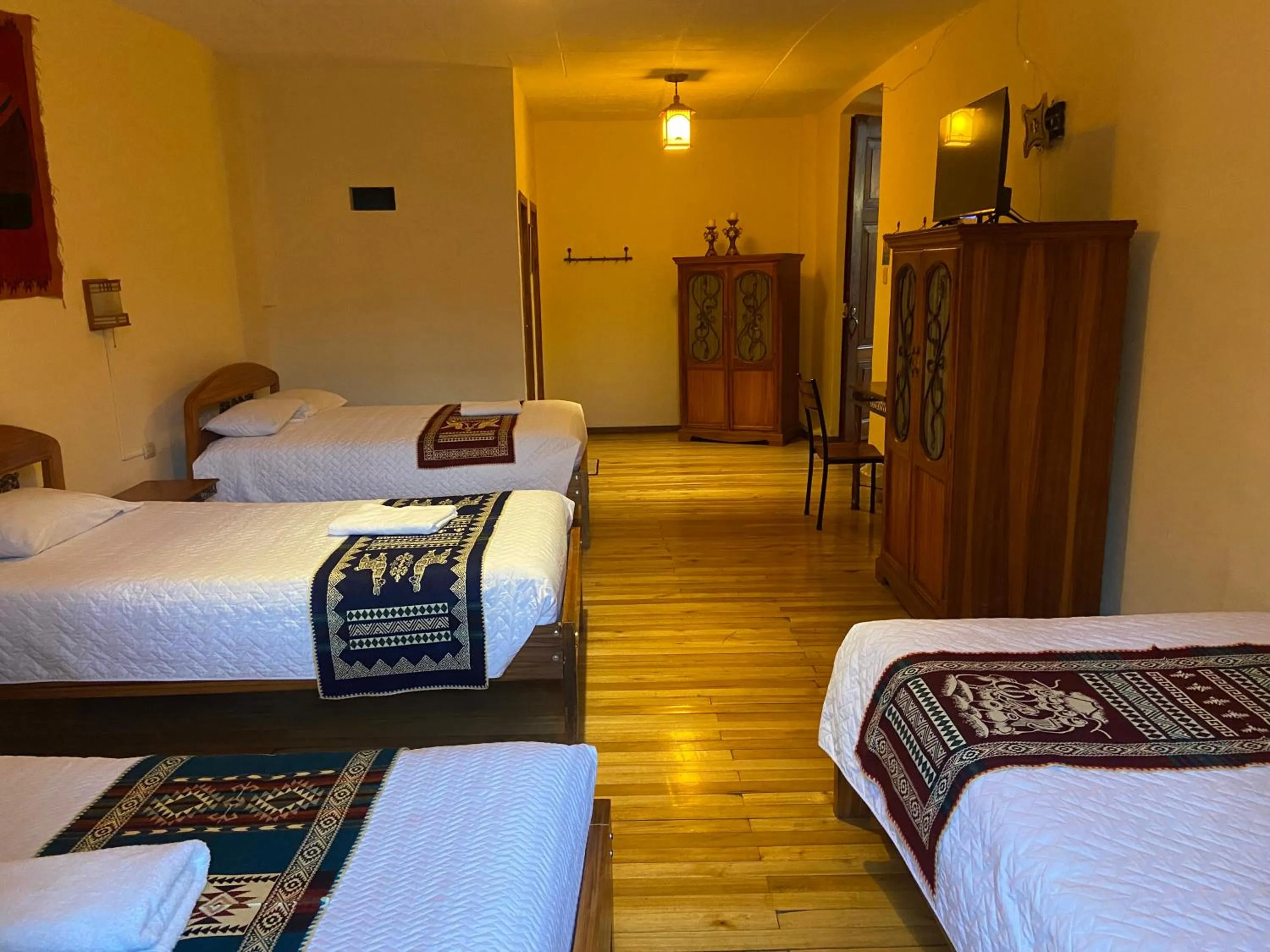 Photo of the whole room, Bed in Mía Leticia B&B