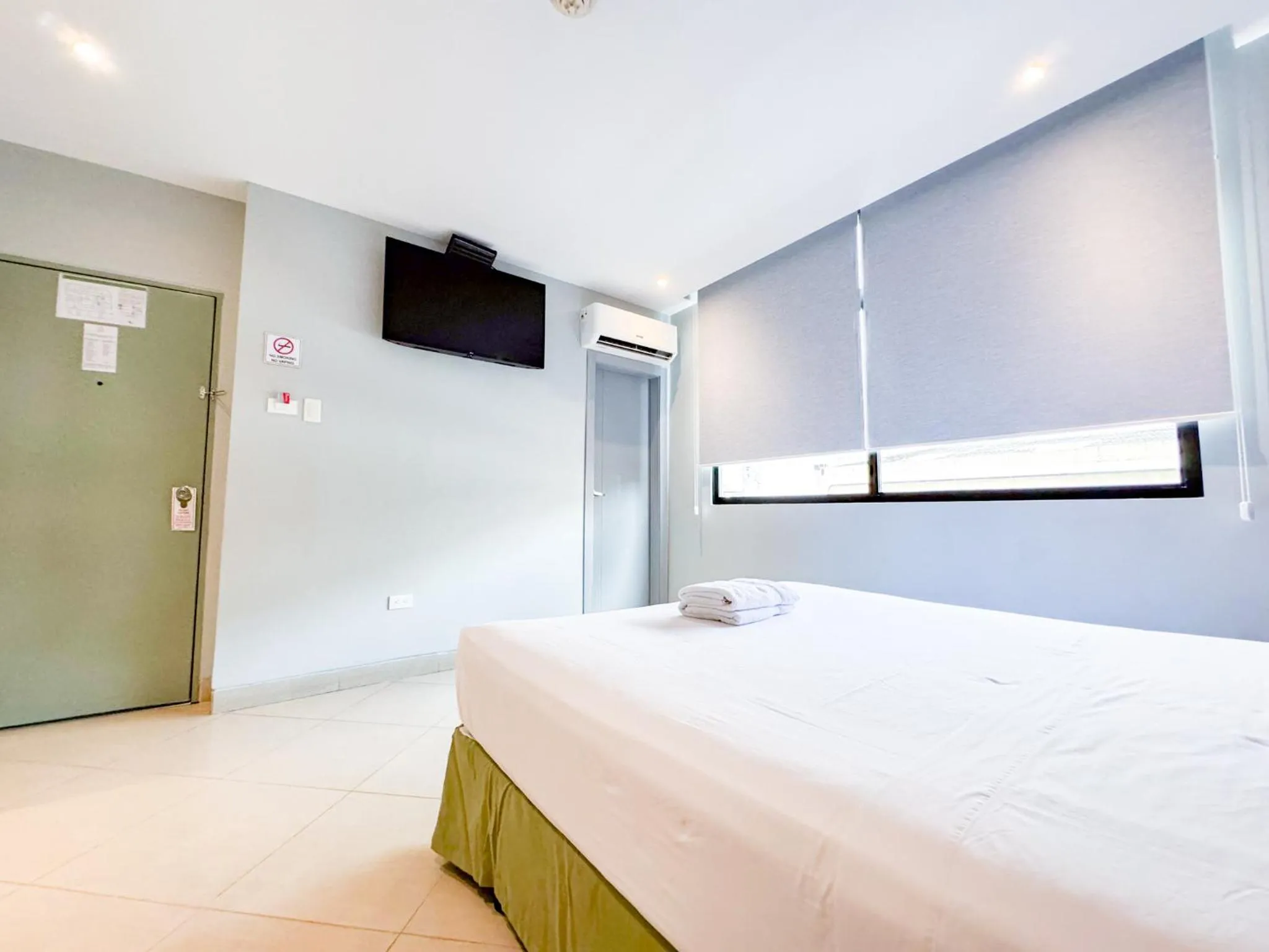 Bed in GH Sander Hotel