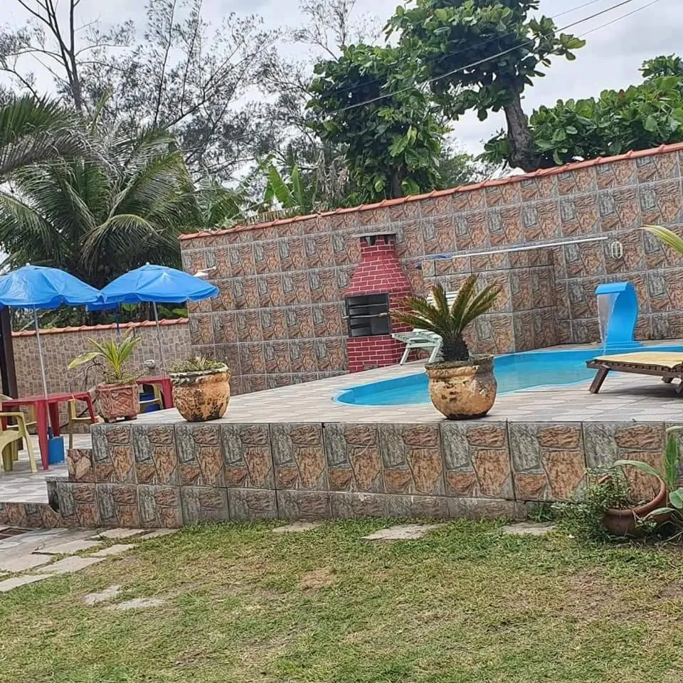 Swimming pool in Pousada Viva Mar