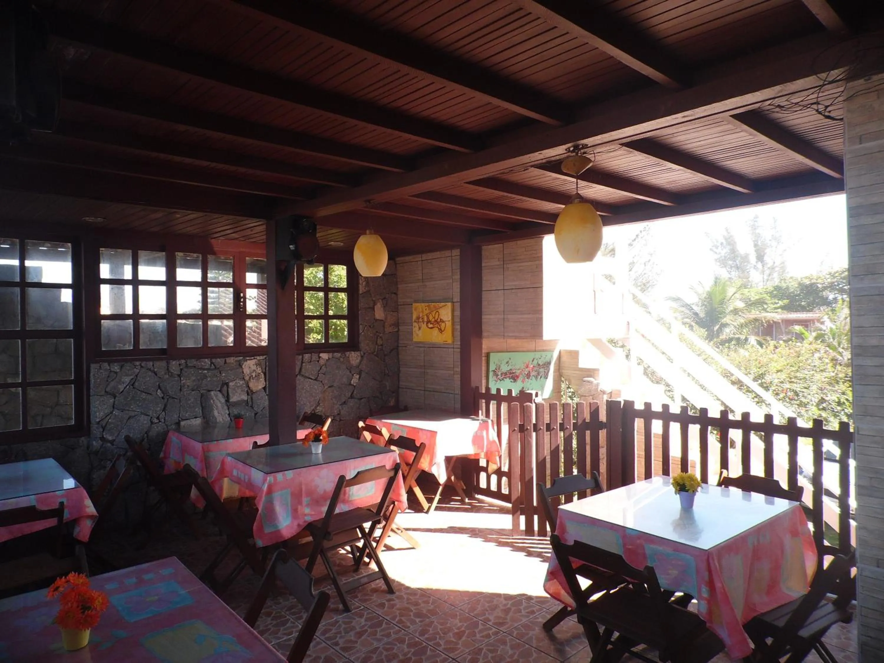 Restaurant/places to eat in Pousada Viva Mar