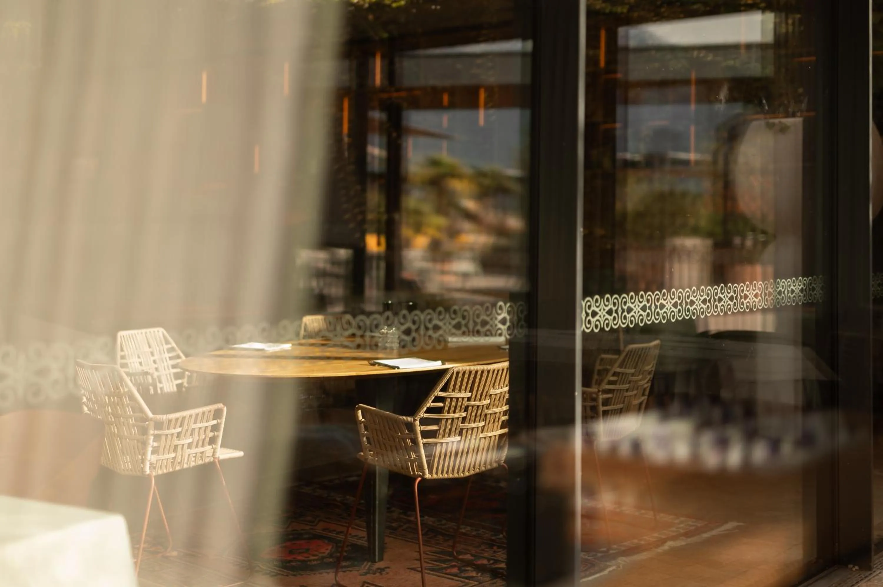 Restaurant/places to eat in Hotel Muchele