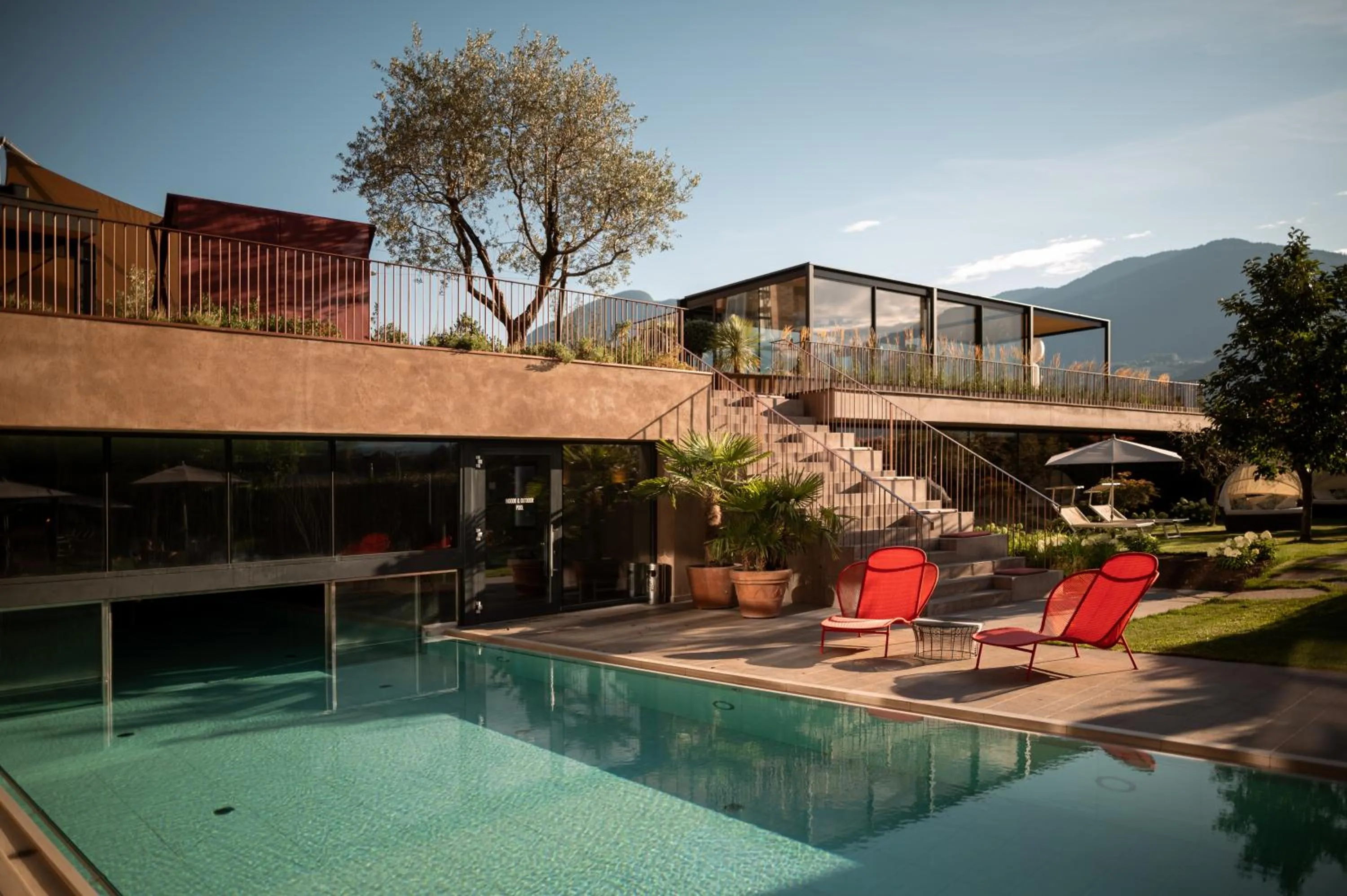 Pool view in Hotel Muchele