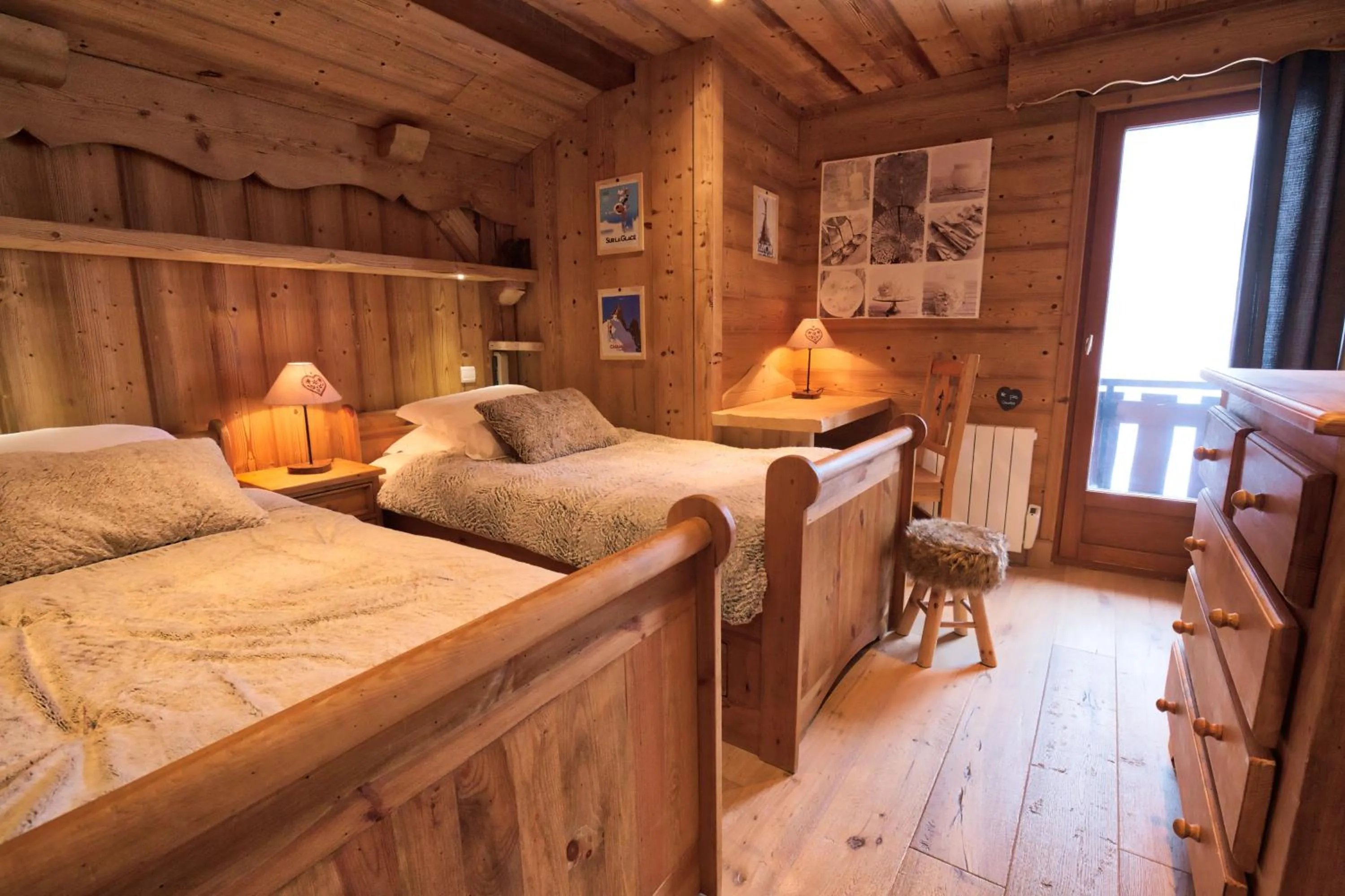 Bed in Chalet Hôtel du Mont-Charvin & Spa