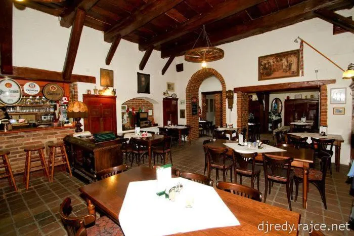 Restaurant/places to eat in Hotel Sokolský Dům