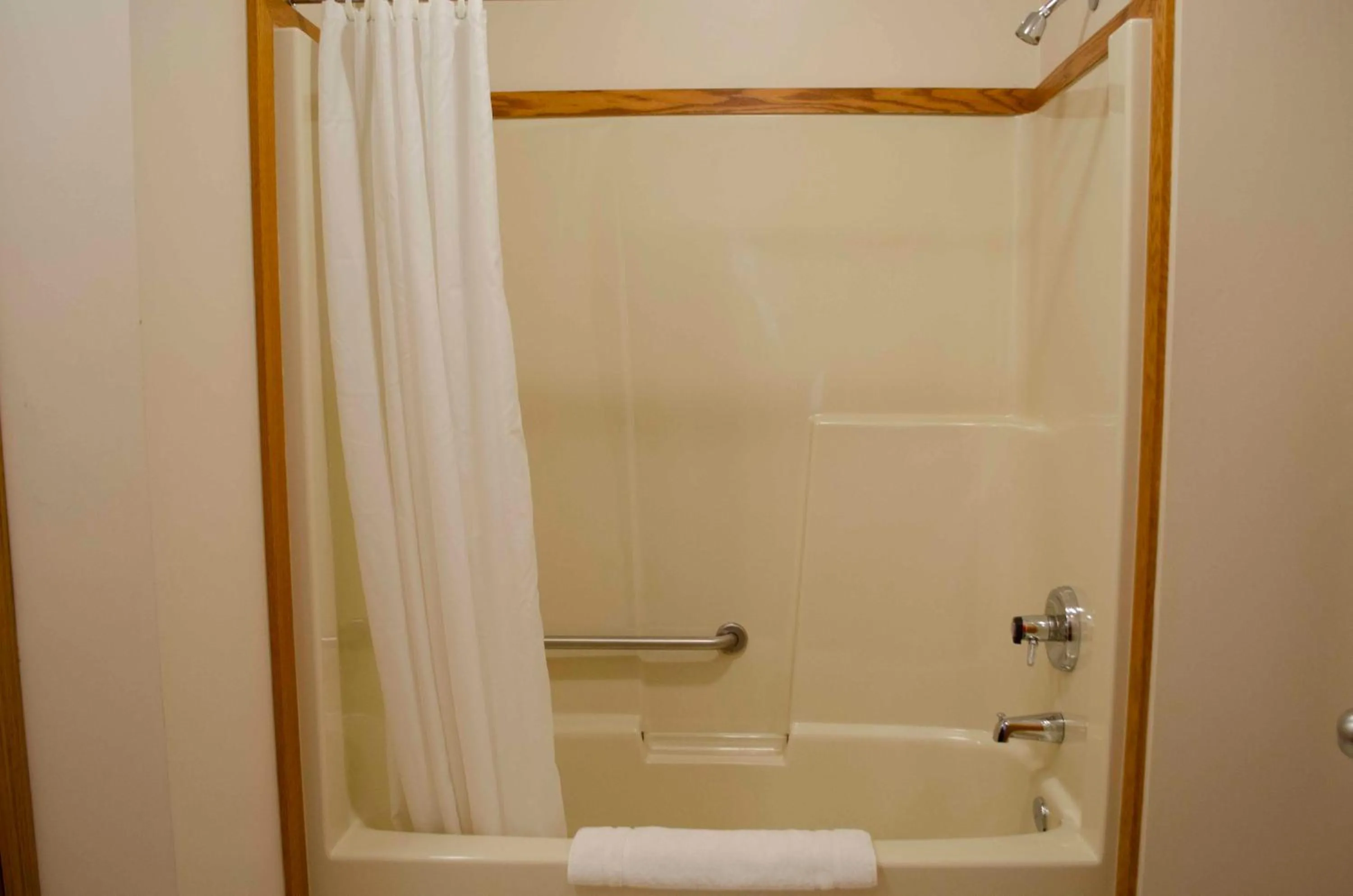 Shower in Crandell Mountain Lodge