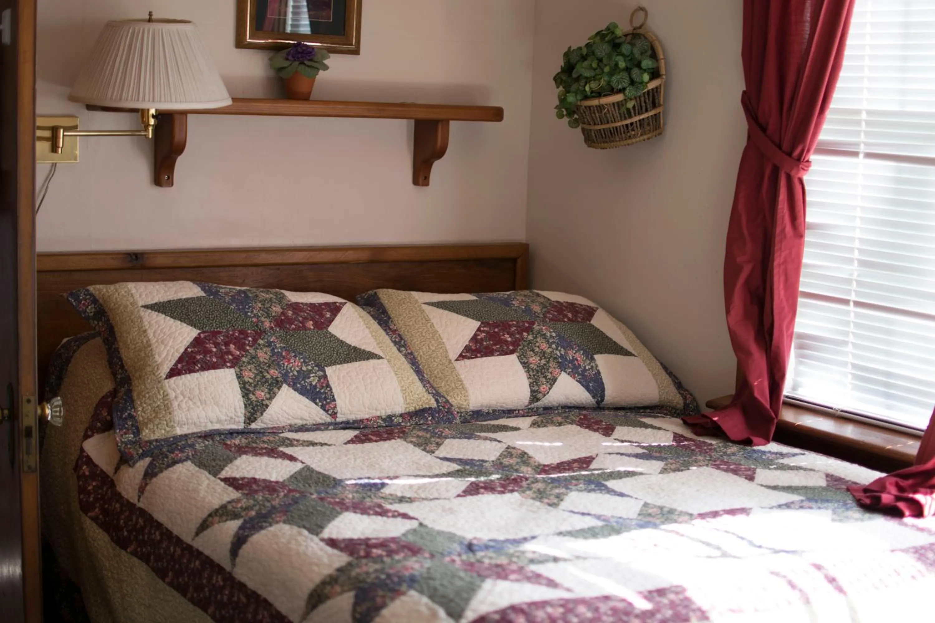 Bed in Crandell Mountain Lodge