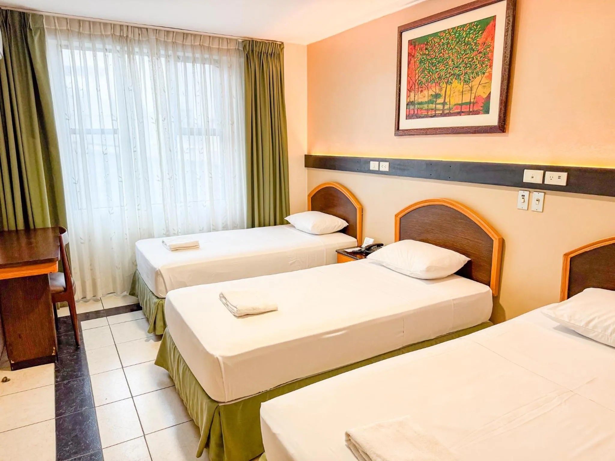 Bedroom, Bed in GH Alexander Hotel