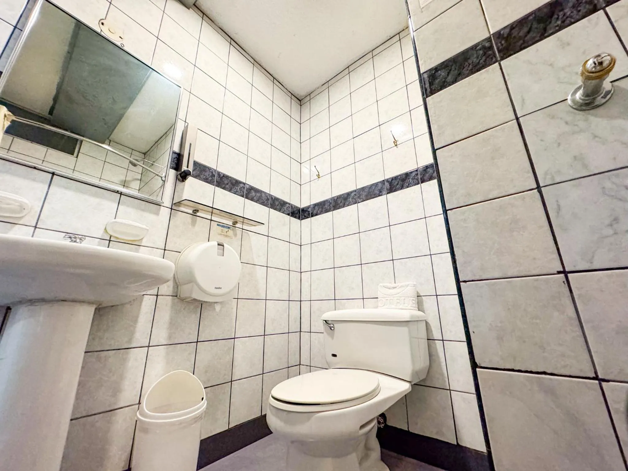 Bathroom in GH Alexander Hotel