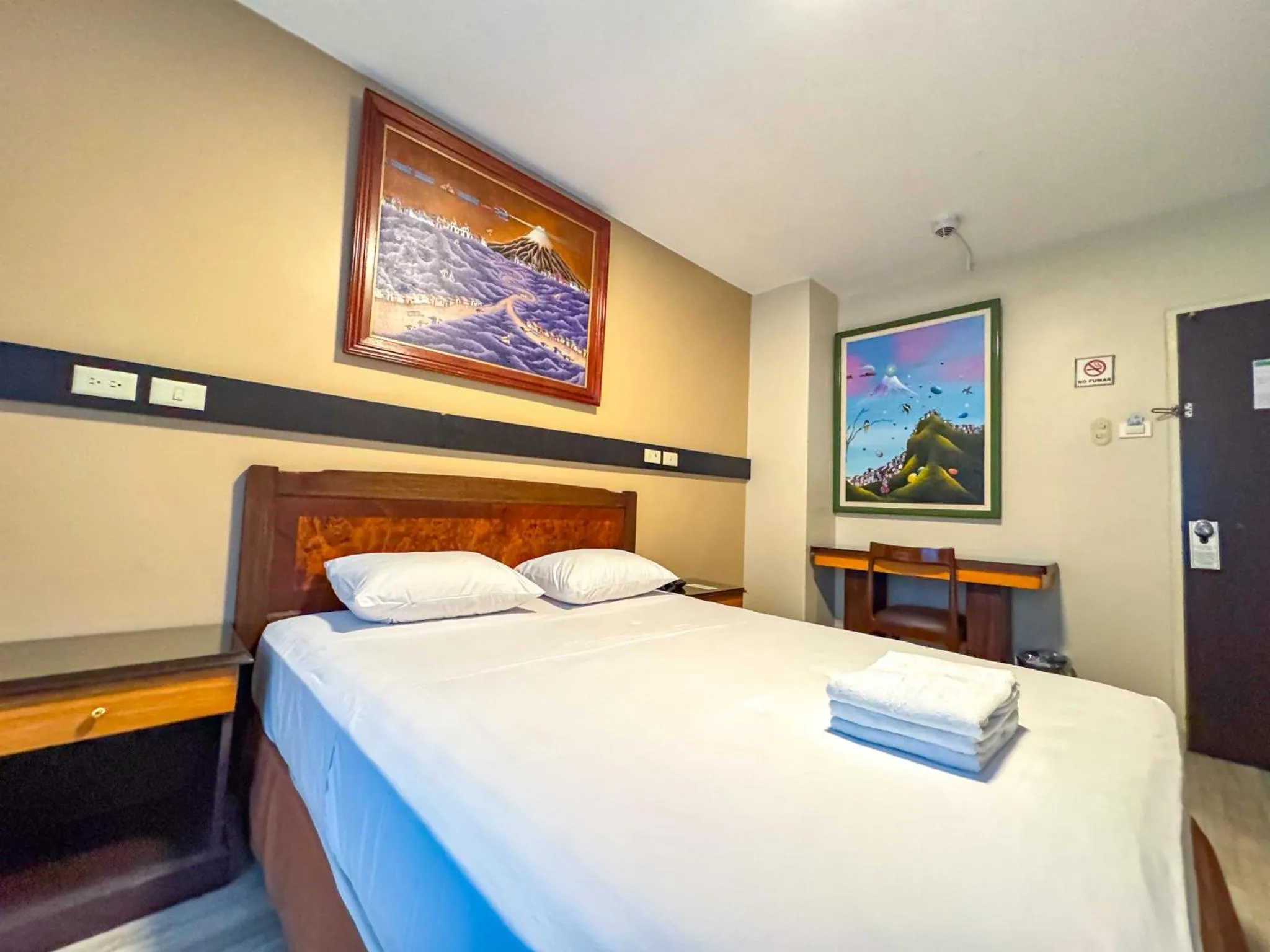 Bedroom, Bed in GH Alexander Hotel