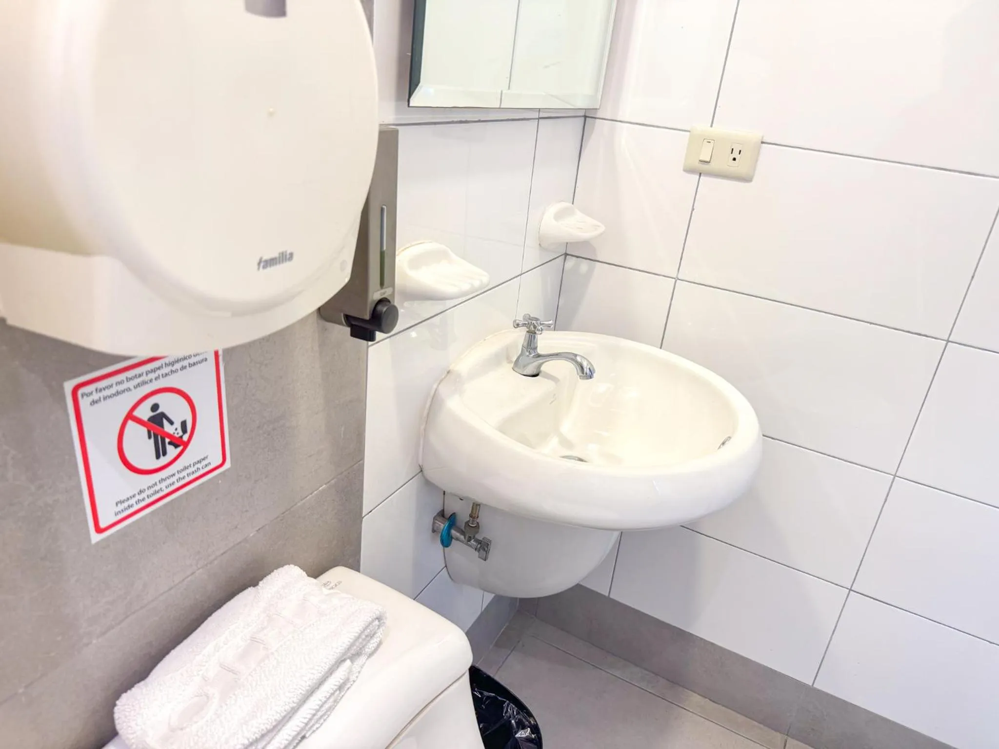 Bathroom in GH Alexander Hotel